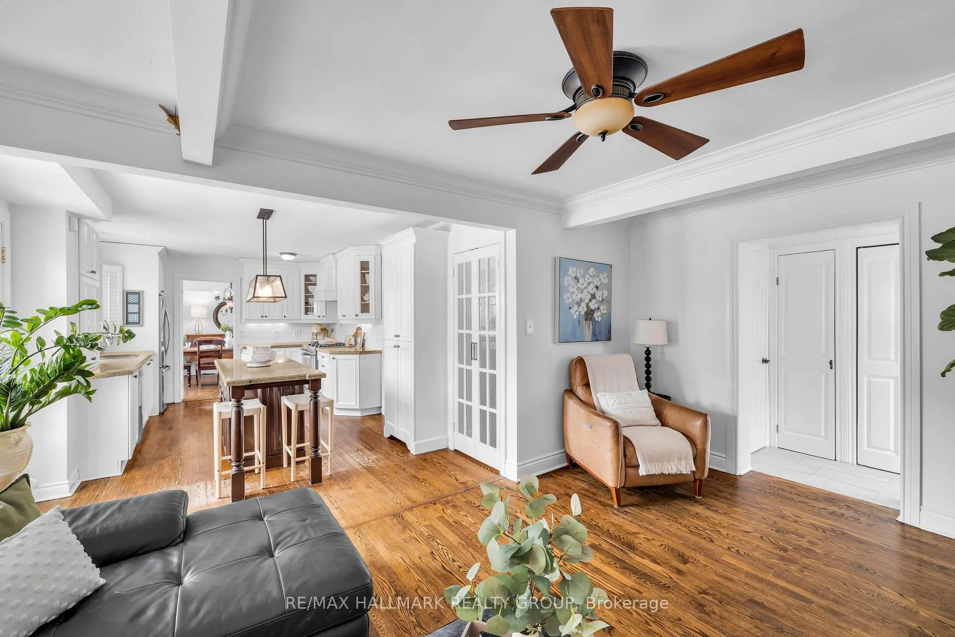 Photo 14 of 547 Denbury Avenue, Ottawa, McKellar/Highland — HOMEH