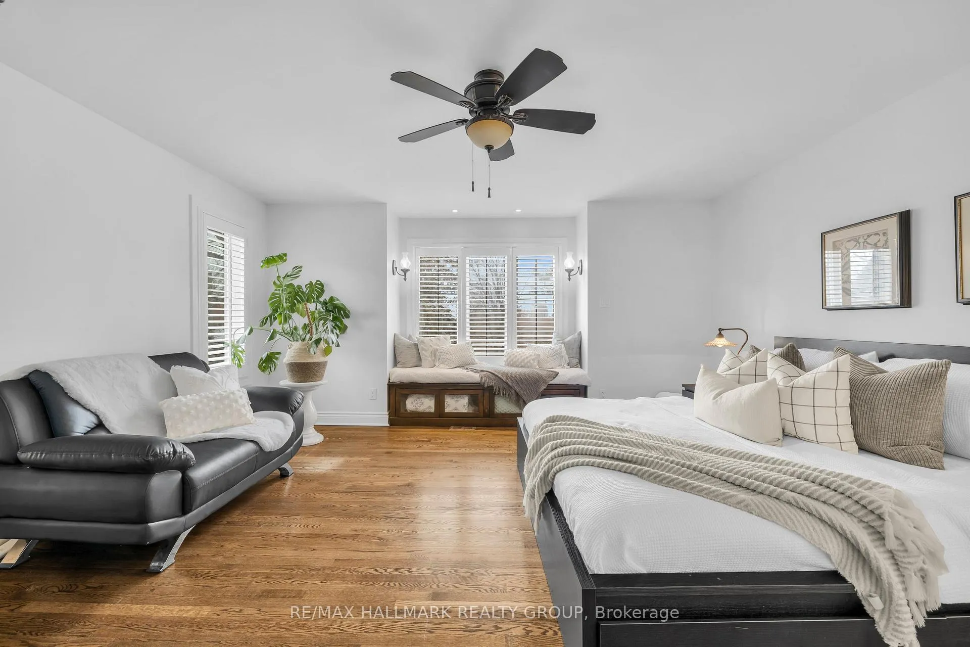 Photo 17 of 547 Denbury Avenue, Ottawa, McKellar/Highland — HOMEH