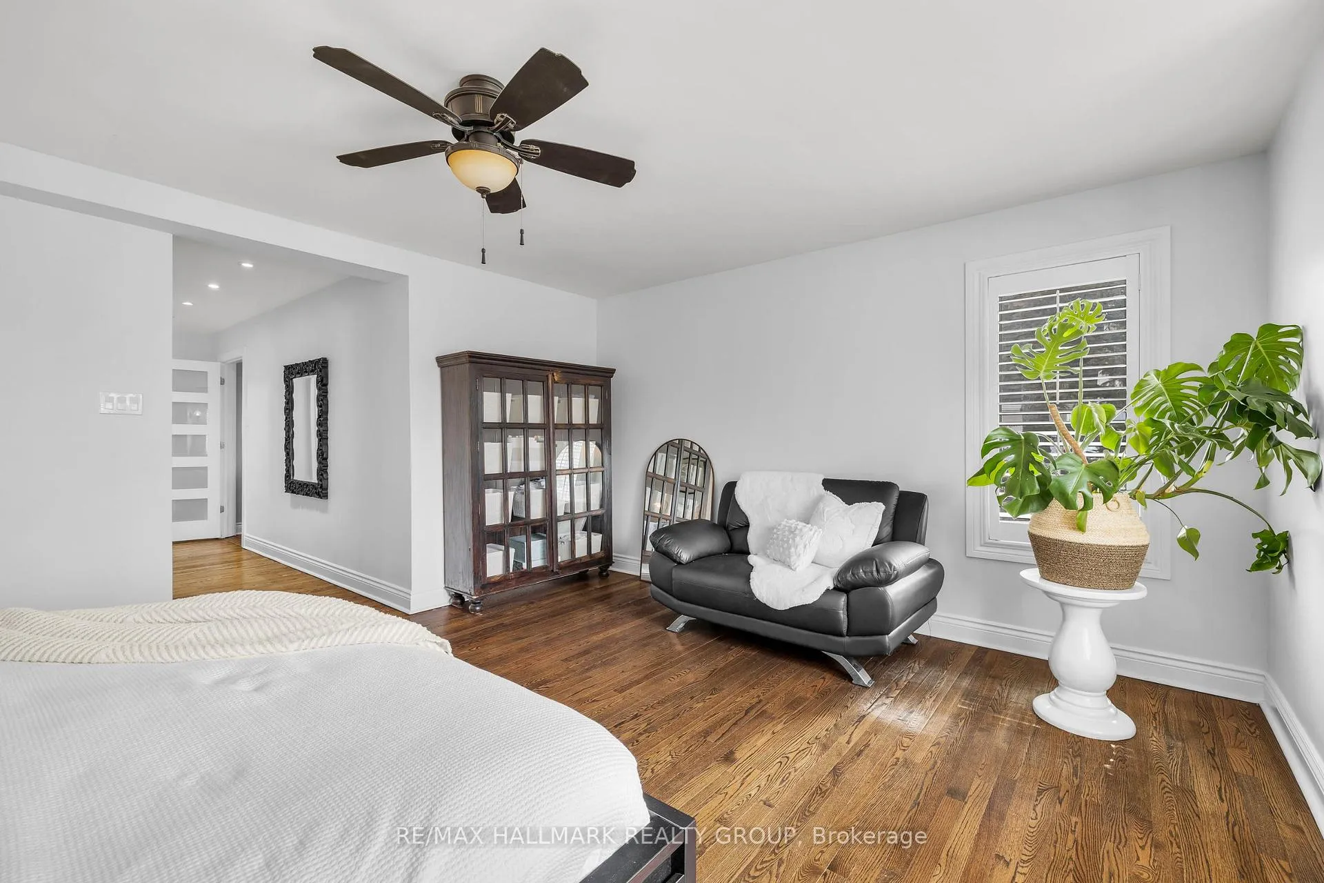 Photo 18 of 547 Denbury Avenue, Ottawa, McKellar/Highland — HOMEH