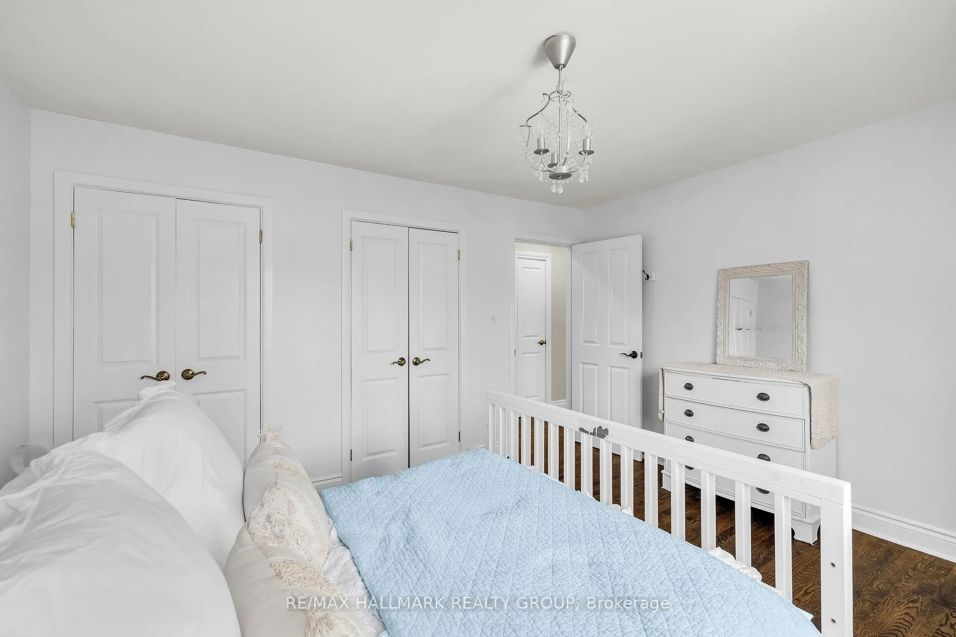 Photo 22 of 547 Denbury Avenue, Ottawa, McKellar/Highland — HOMEH