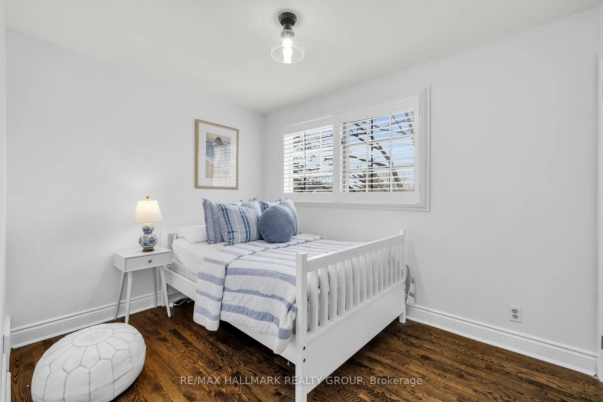 Photo 25 of 547 Denbury Avenue, Ottawa, McKellar/Highland — HOMEH