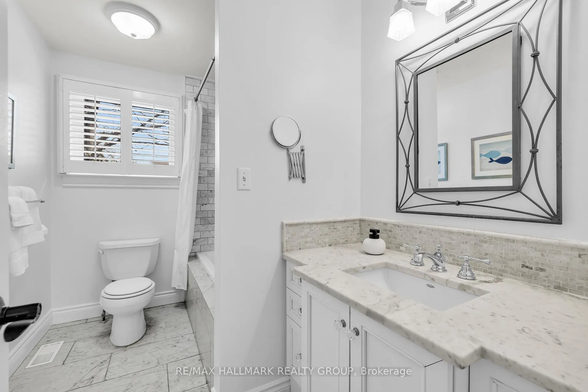 Photo 28 of 547 Denbury Avenue, Ottawa, McKellar/Highland — HOMEH