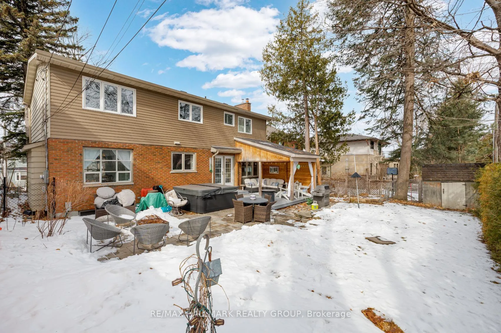 Photo 35 of 547 Denbury Avenue, Ottawa, McKellar/Highland — HOMEH