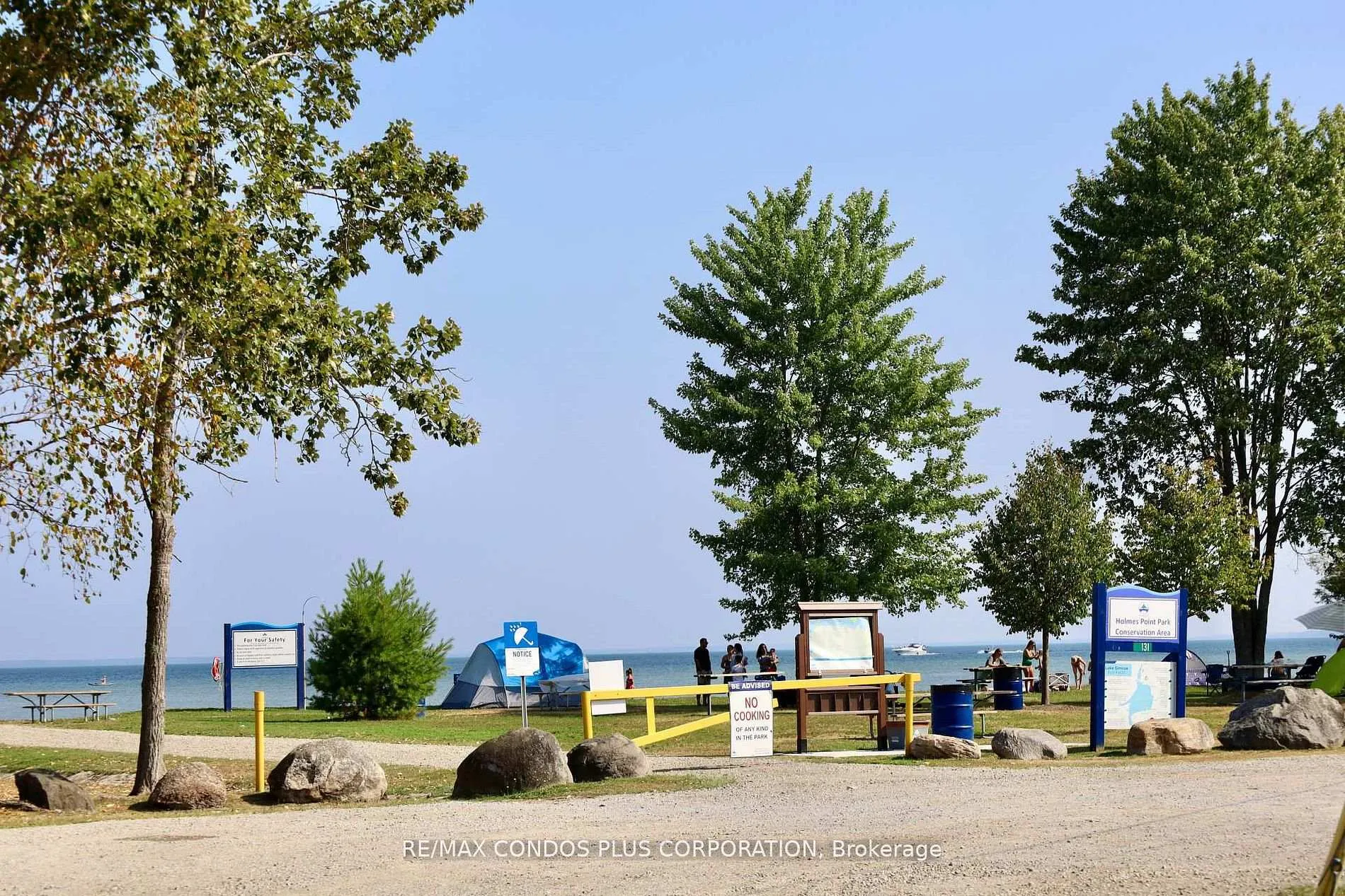 Photo 10 of 1 Donna Drive, Georgina, Pefferlaw — HOMEH