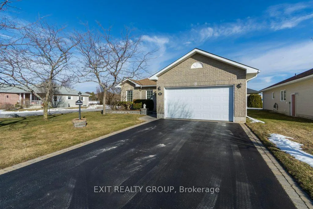 Photo 3 of 31 Aletha Drive, Prince Edward County, Wellington Ward — HOMEH
