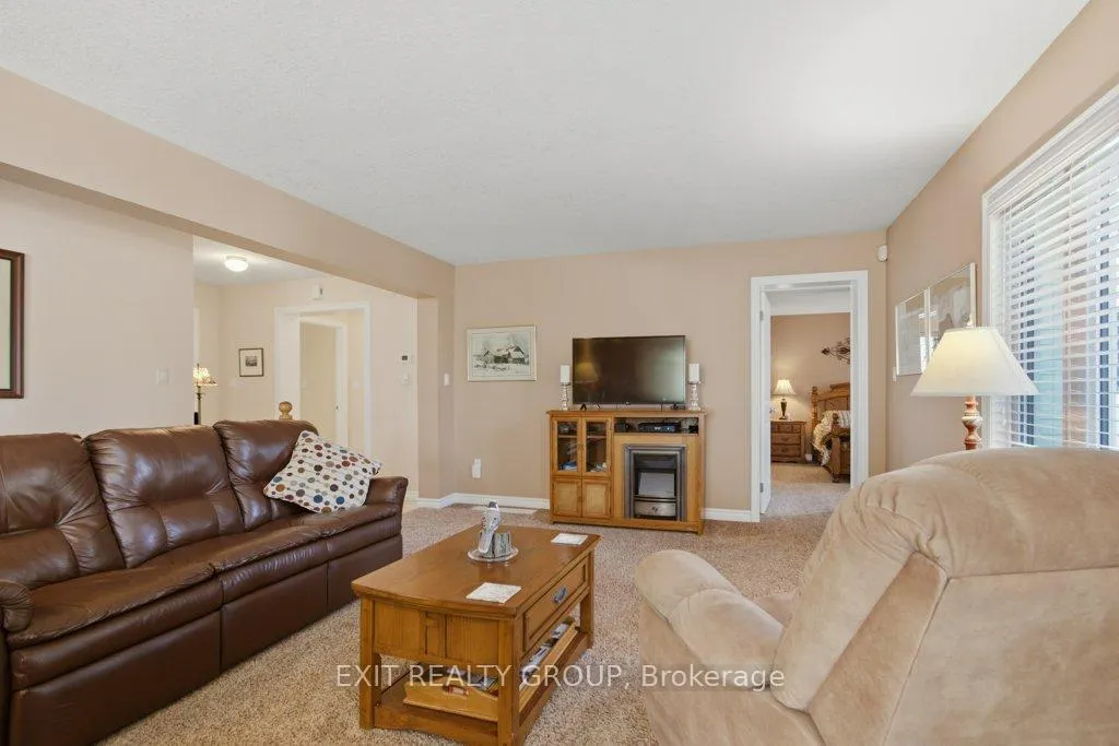 Photo 9 of 31 Aletha Drive, Prince Edward County, Wellington Ward — HOMEH