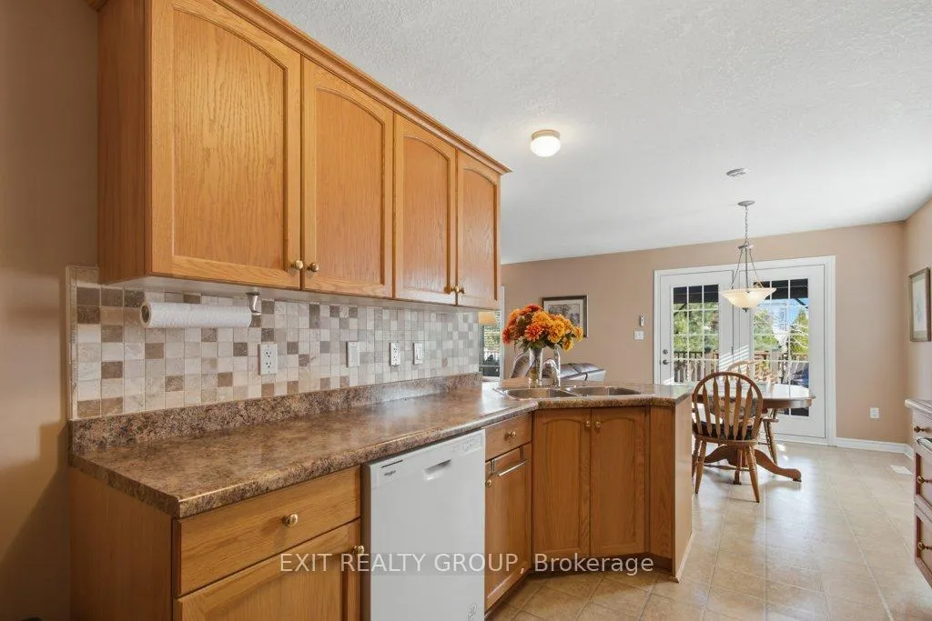 Photo 14 of 31 Aletha Drive, Prince Edward County, Wellington Ward — HOMEH