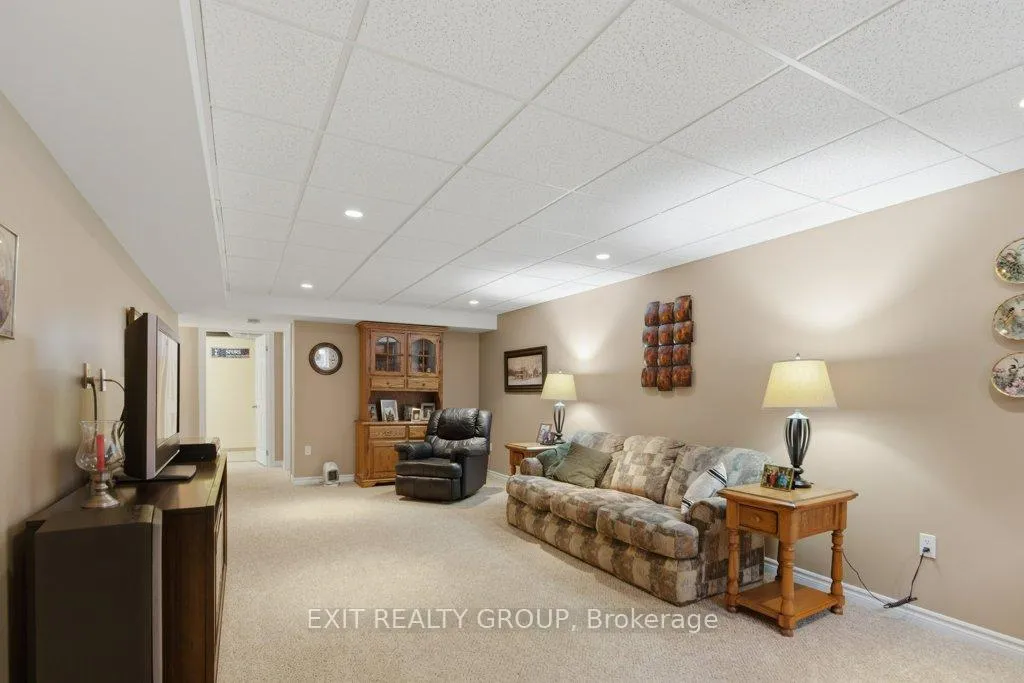 Photo 22 of 31 Aletha Drive, Prince Edward County, Wellington Ward — HOMEH