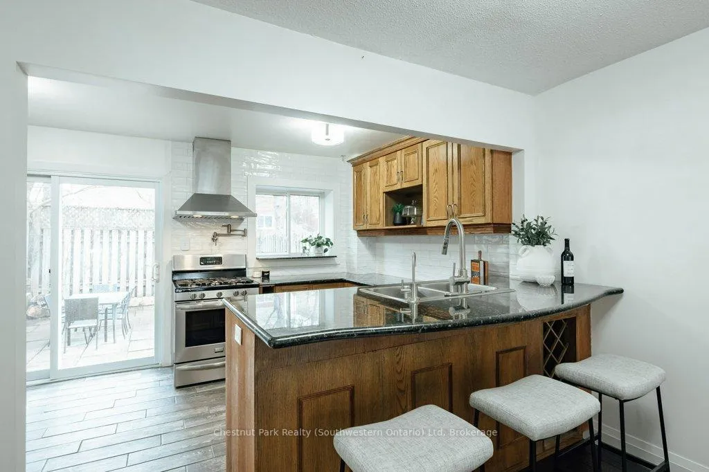 Photo 11 of 153 Dovercliffe Road, Guelph, Dovercliffe Park/Old University — HOMEH