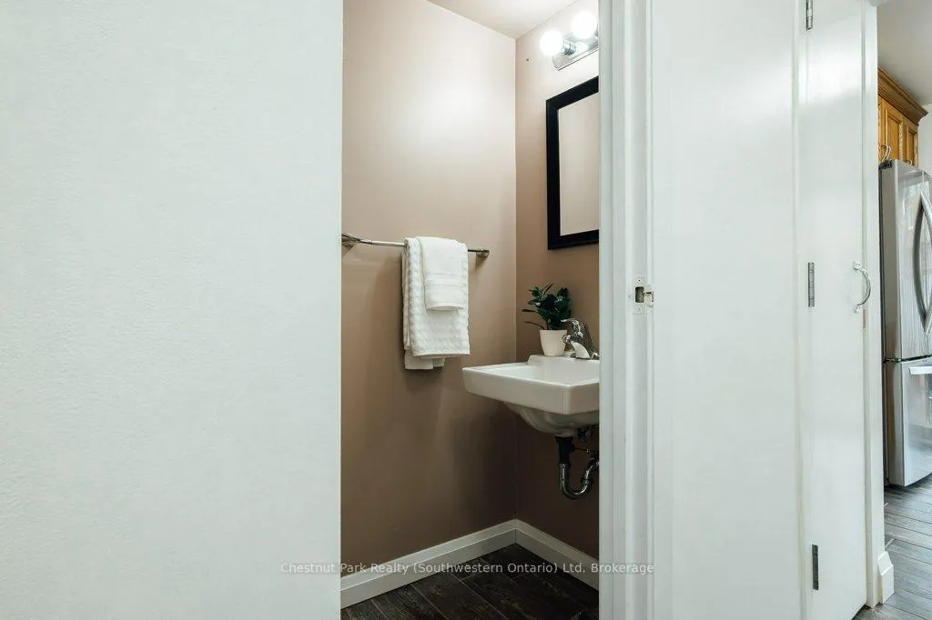 Photo 18 of 153 Dovercliffe Road, Guelph, Dovercliffe Park/Old University — HOMEH