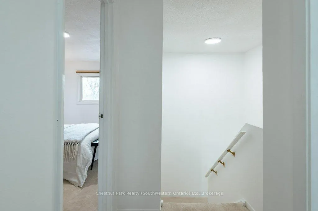 Photo 20 of 153 Dovercliffe Road, Guelph, Dovercliffe Park/Old University — HOMEH