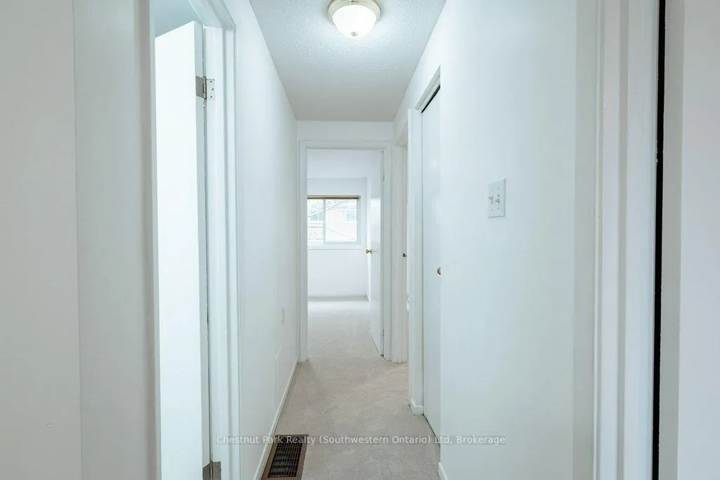 Photo 25 of 153 Dovercliffe Road, Guelph, Dovercliffe Park/Old University — HOMEH