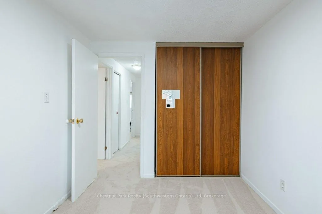 Photo 33 of 153 Dovercliffe Road, Guelph, Dovercliffe Park/Old University — HOMEH