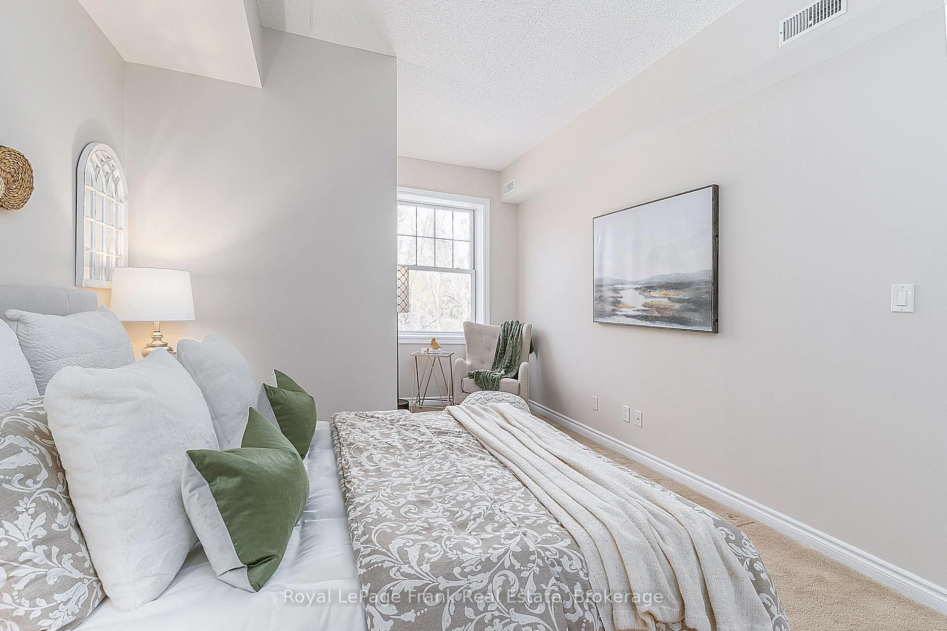 Photo 9 of Unit 207, 220 Main Street N, Uxbridge — HOMEH