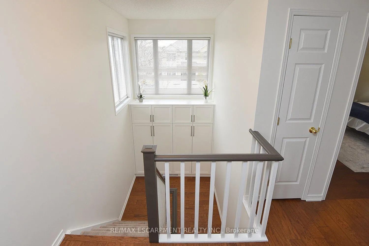 Photo 20 of 111 Magnolia Crescent, Grimsby, Grimsby West — HOMEH