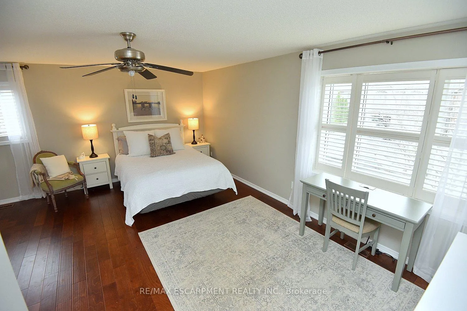Photo 24 of 111 Magnolia Crescent, Grimsby, Grimsby West — HOMEH