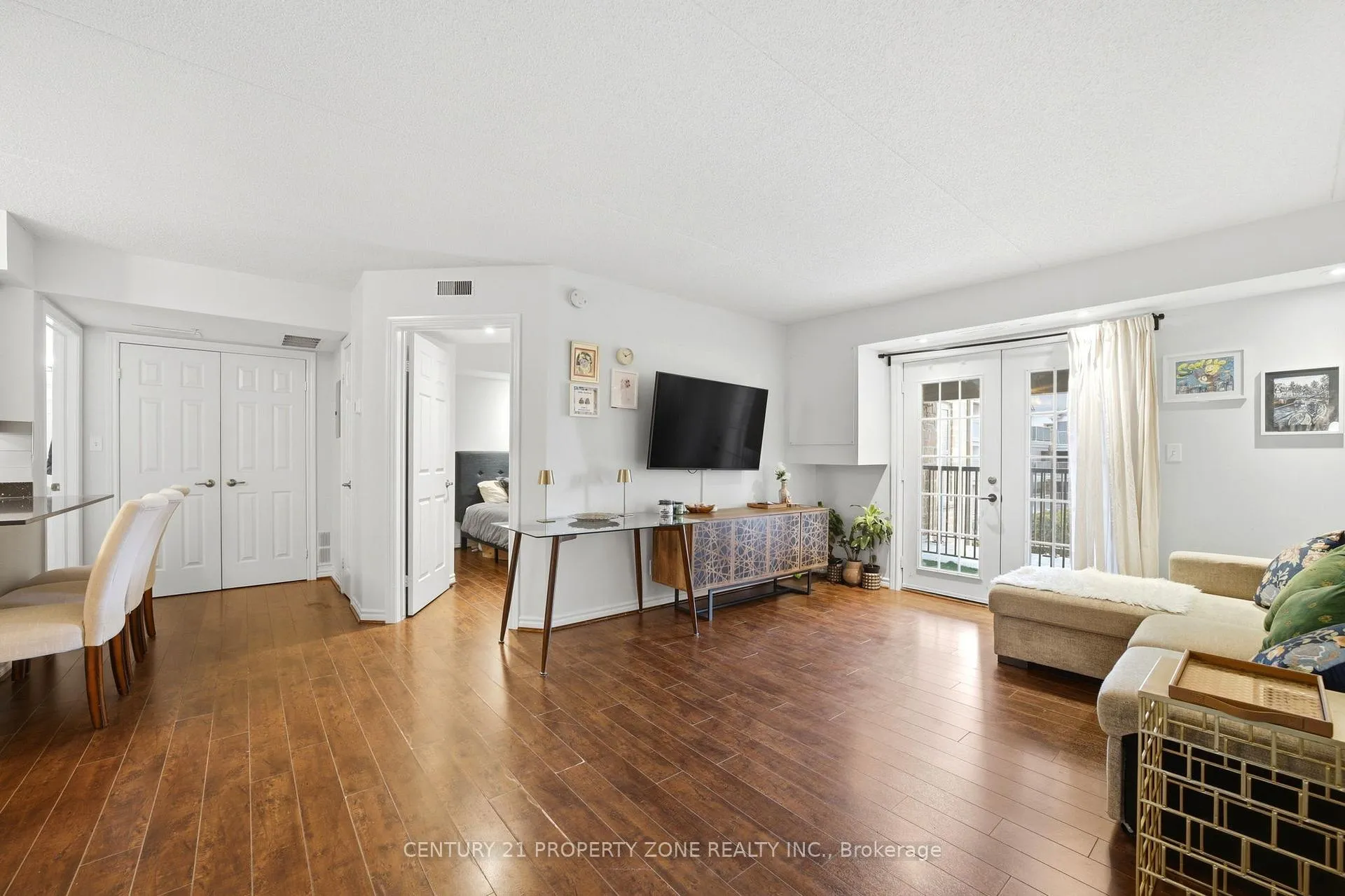 Photo 4 of 306 - 1440 Bishops Gate, Oakville, Glen Abbey — HOMEH