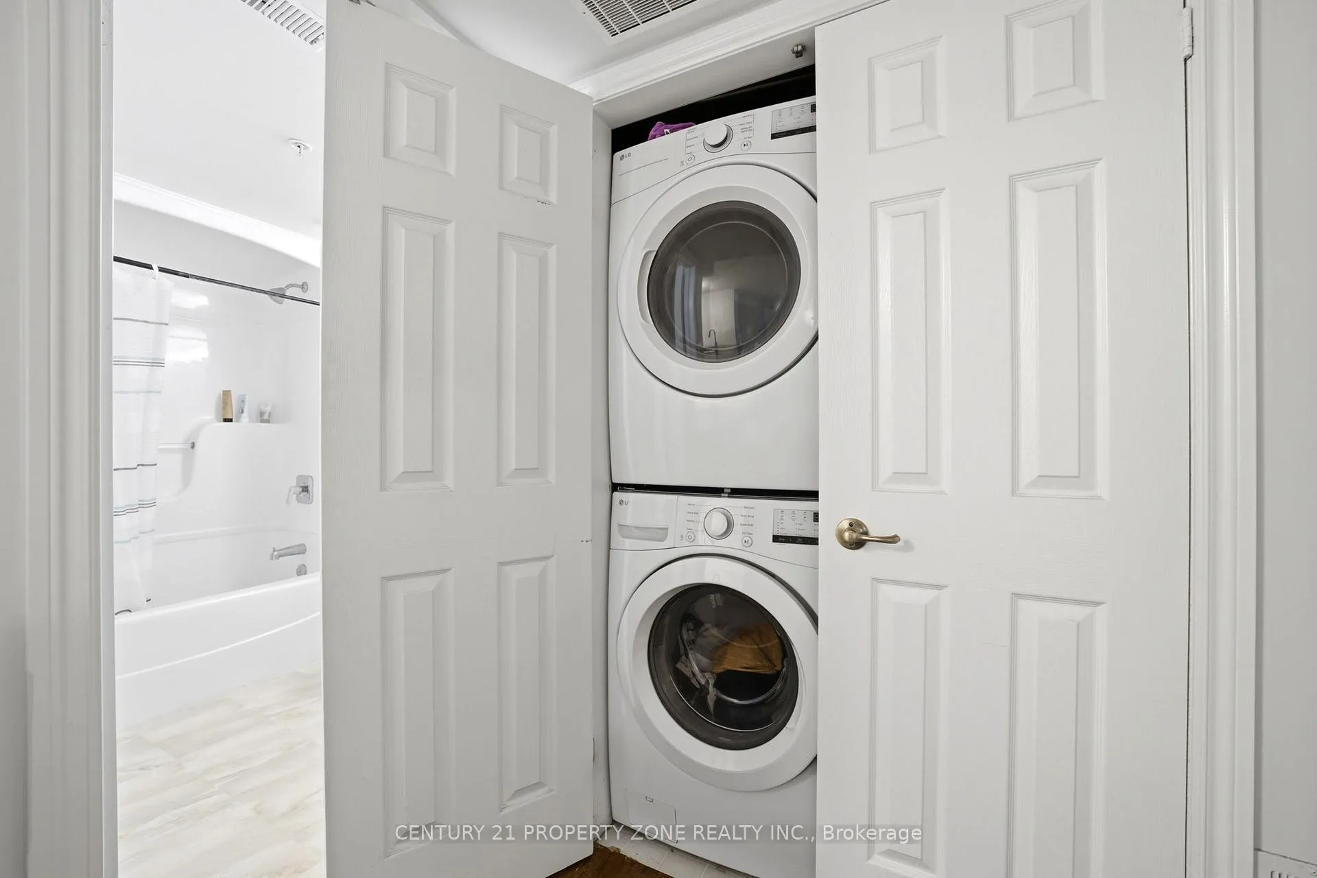 Photo 20 of 306 - 1440 Bishops Gate, Oakville, Glen Abbey — HOMEH