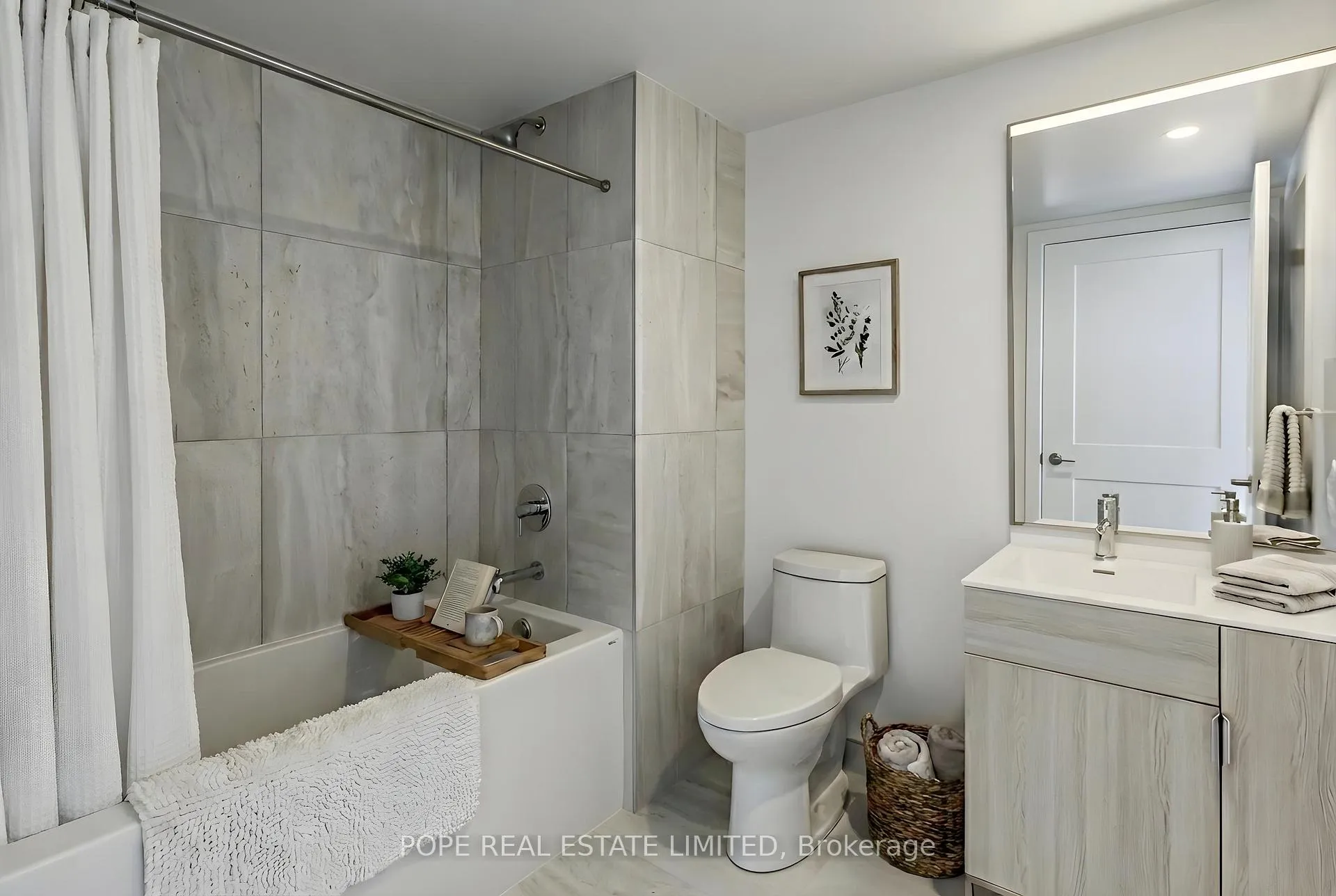 Photo 4 of Unit 522, 28 Eastern Avenue, Toronto, Moss Park — HOMEH