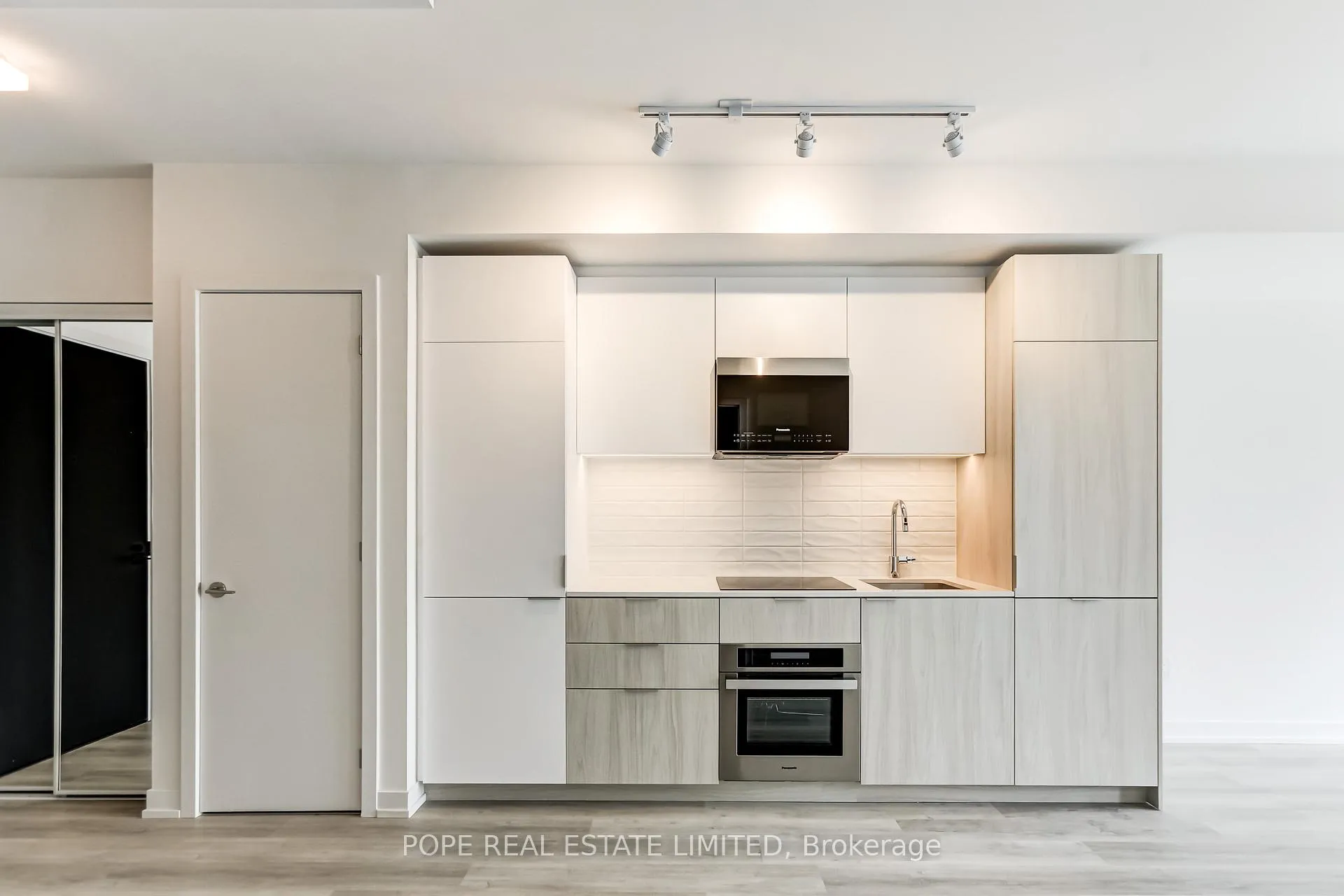 Photo 14 of Unit 522, 28 Eastern Avenue, Toronto, Moss Park — HOMEH