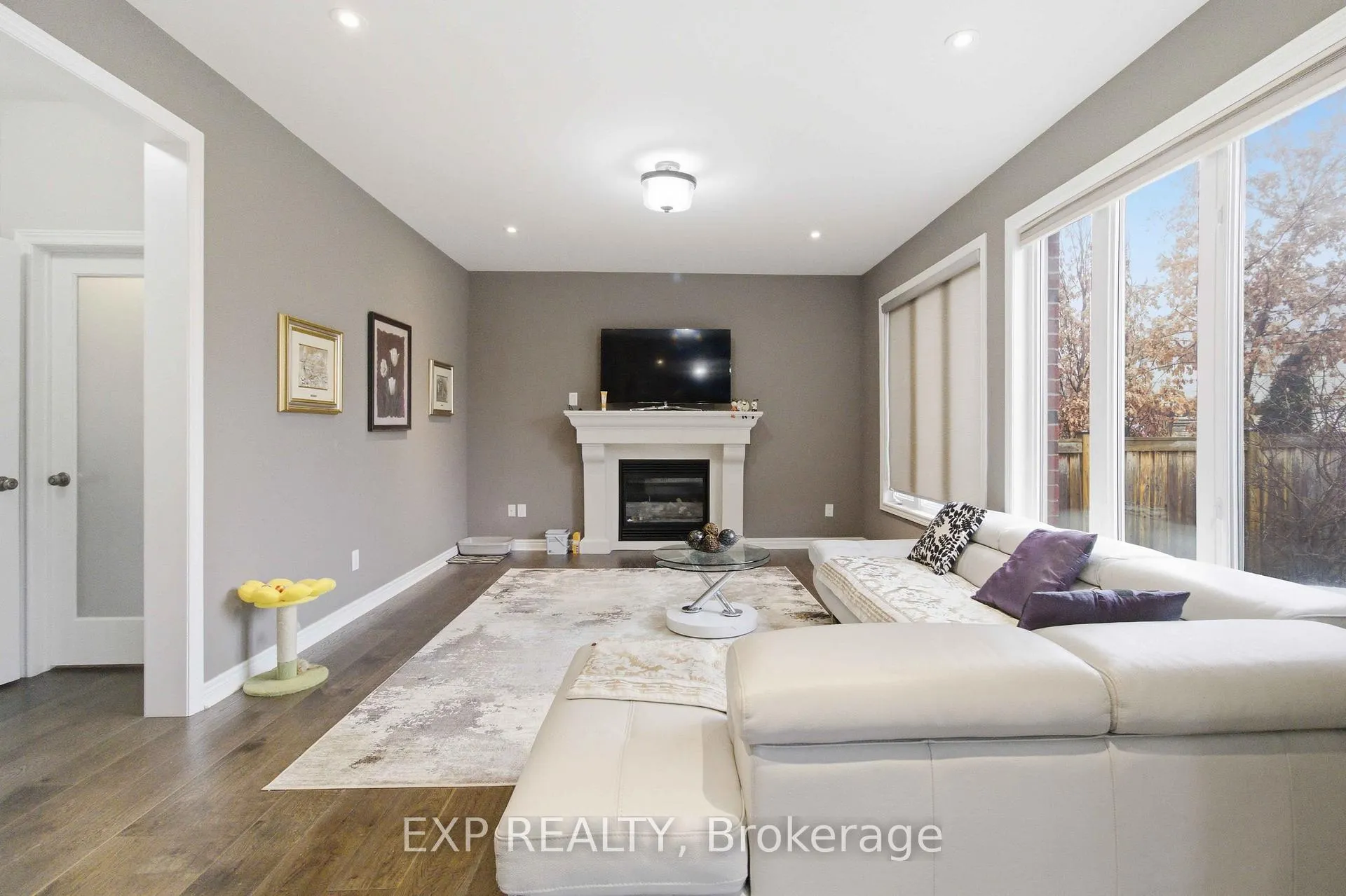Photo 5 of 34 Atchison Drive, Caledon, Caledon East — HOMEH