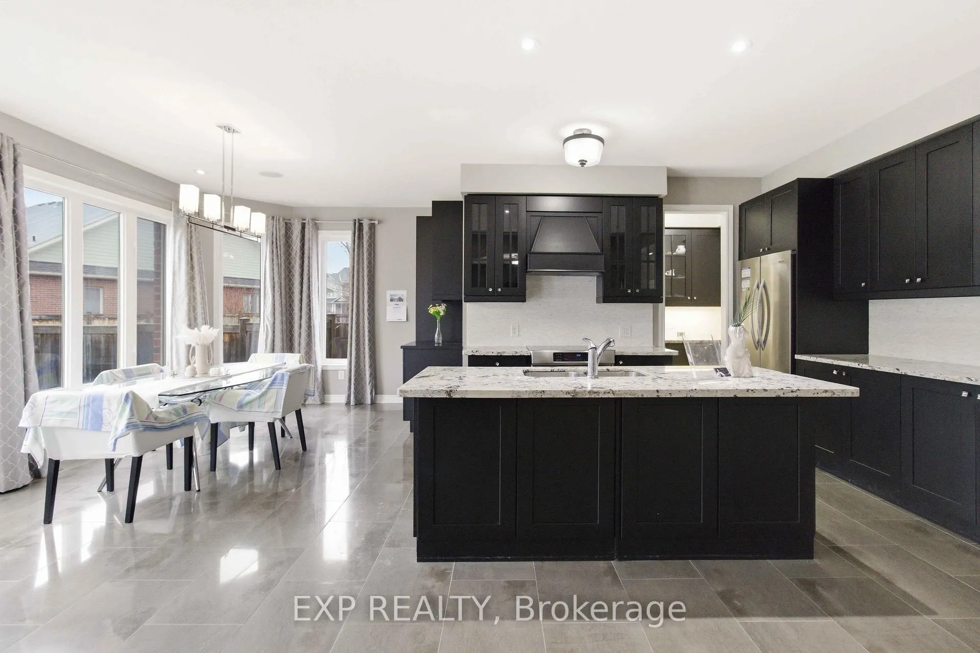 Photo 7 of 34 Atchison Drive, Caledon, Caledon East — HOMEH