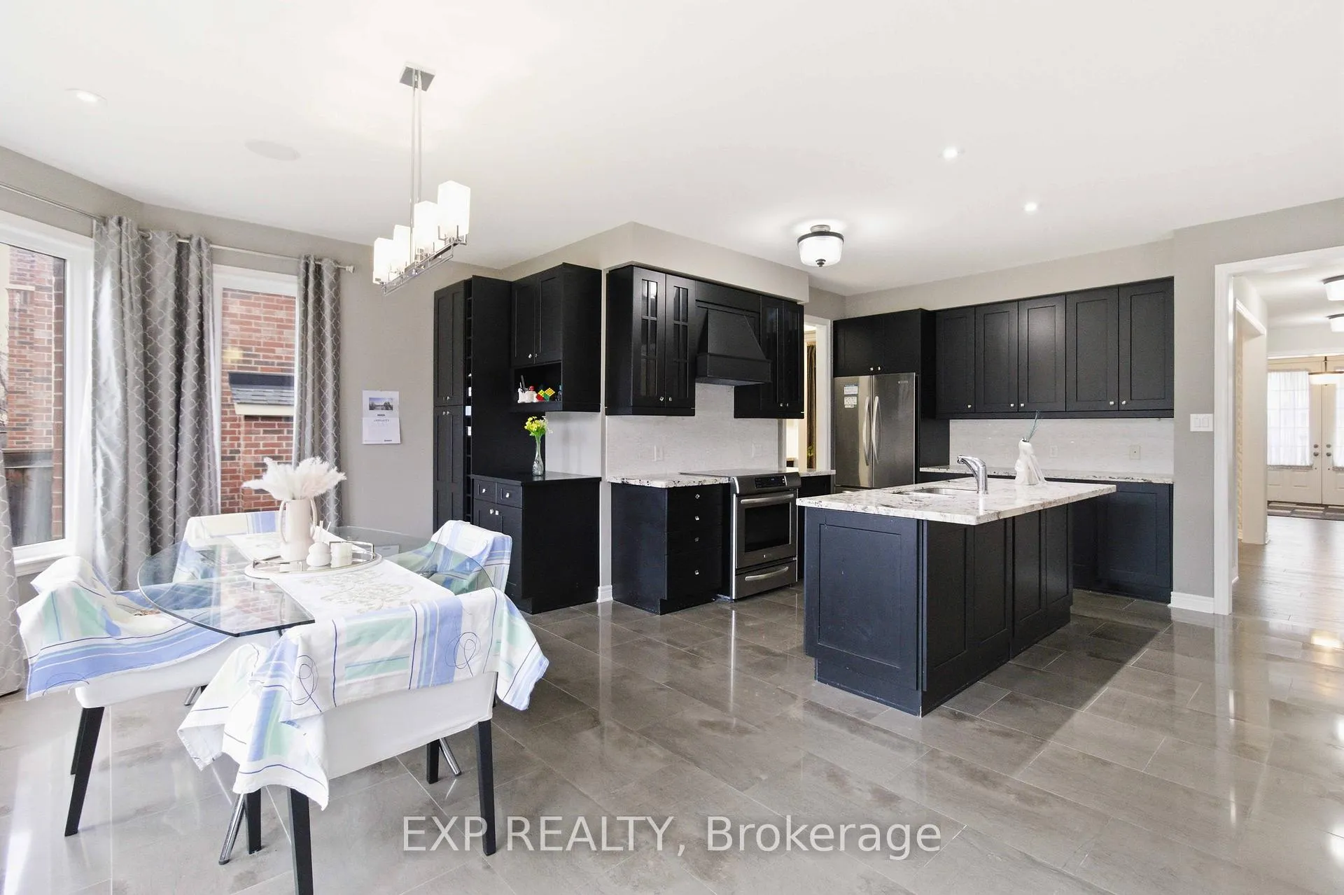 Photo 8 of 34 Atchison Drive, Caledon, Caledon East — HOMEH