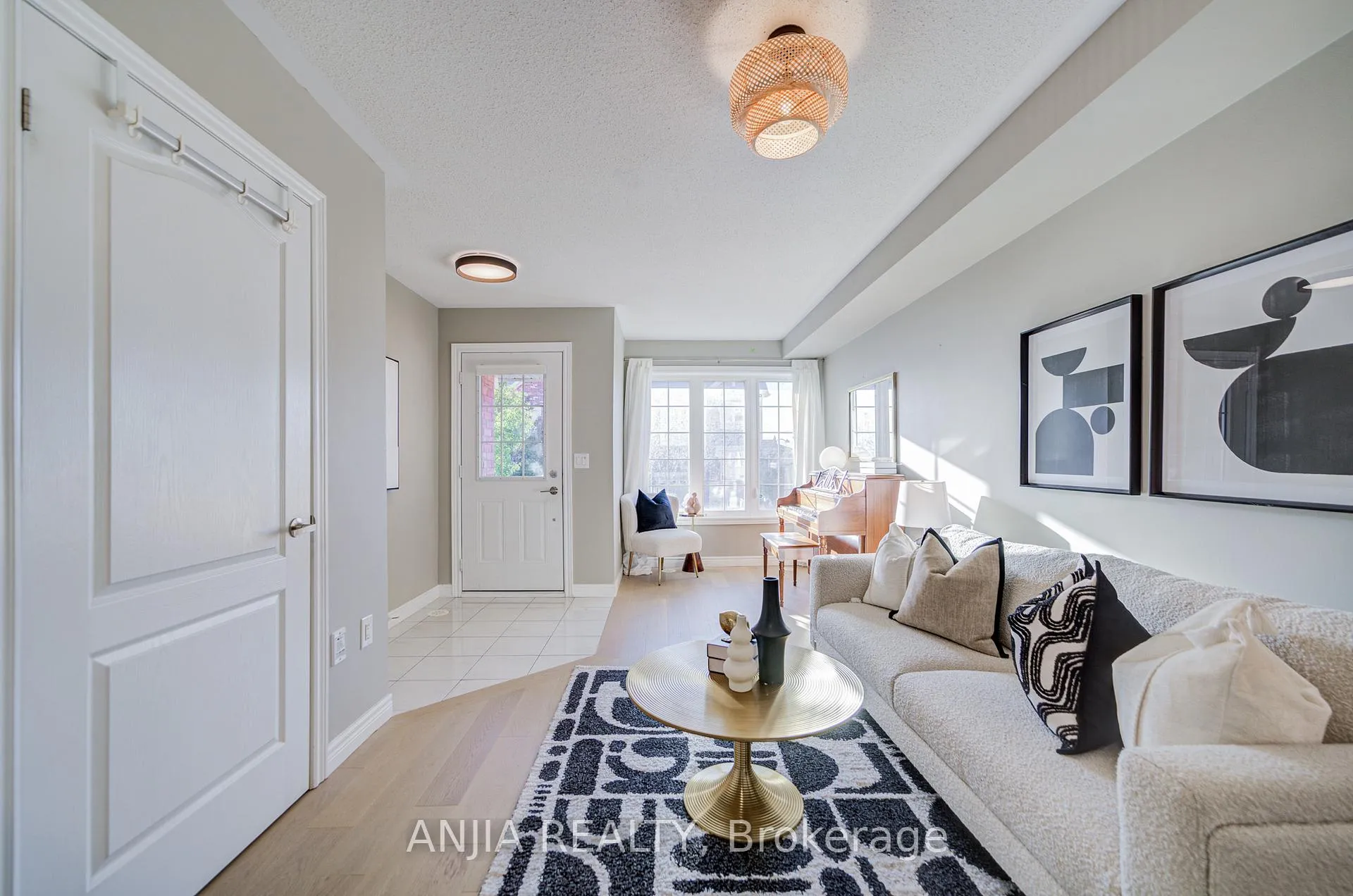 Photo 12 of 5 Valliere Drive, Markham, Berczy — HOMEH