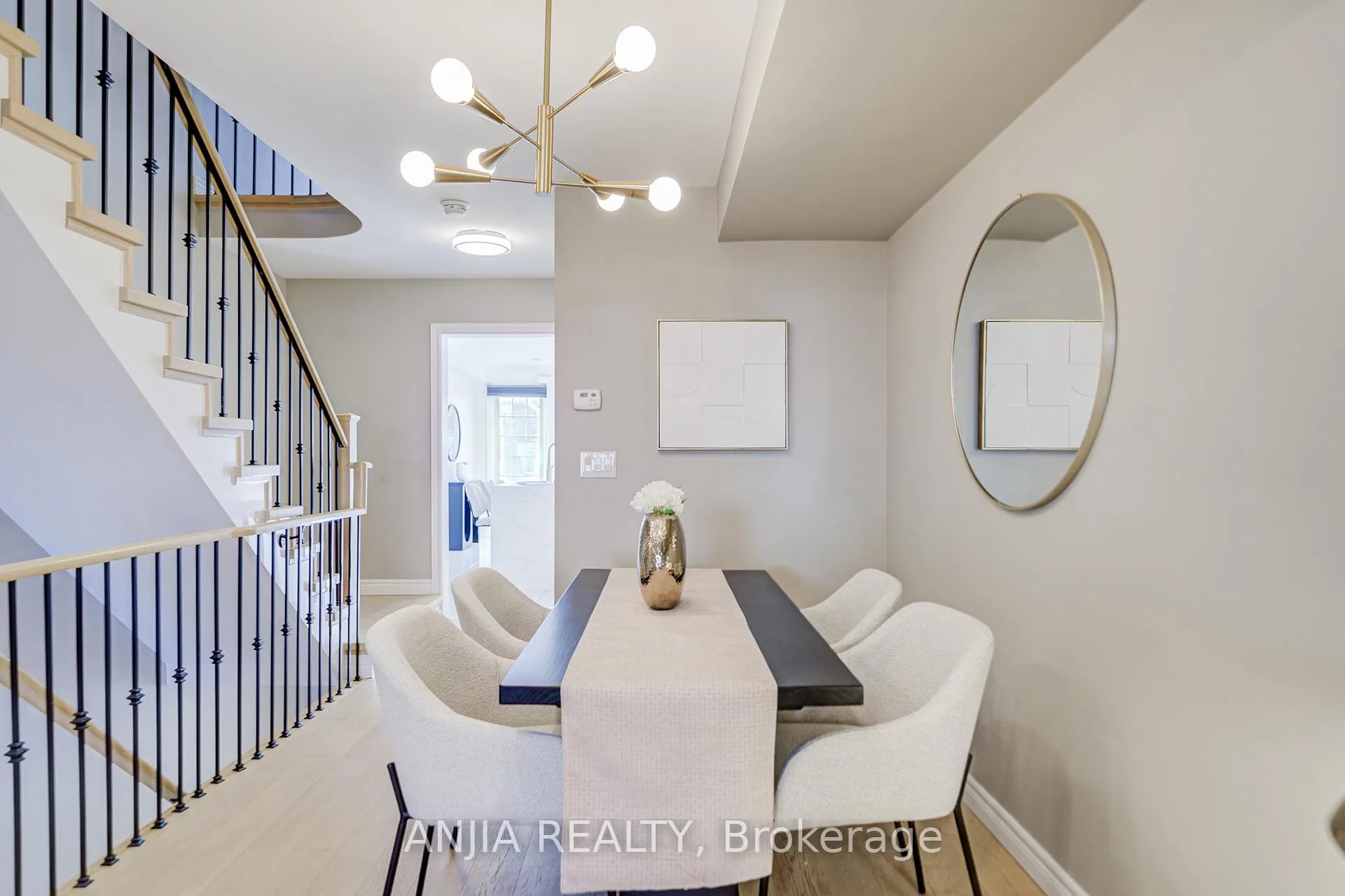 Photo 17 of 5 Valliere Drive, Markham, Berczy — HOMEH