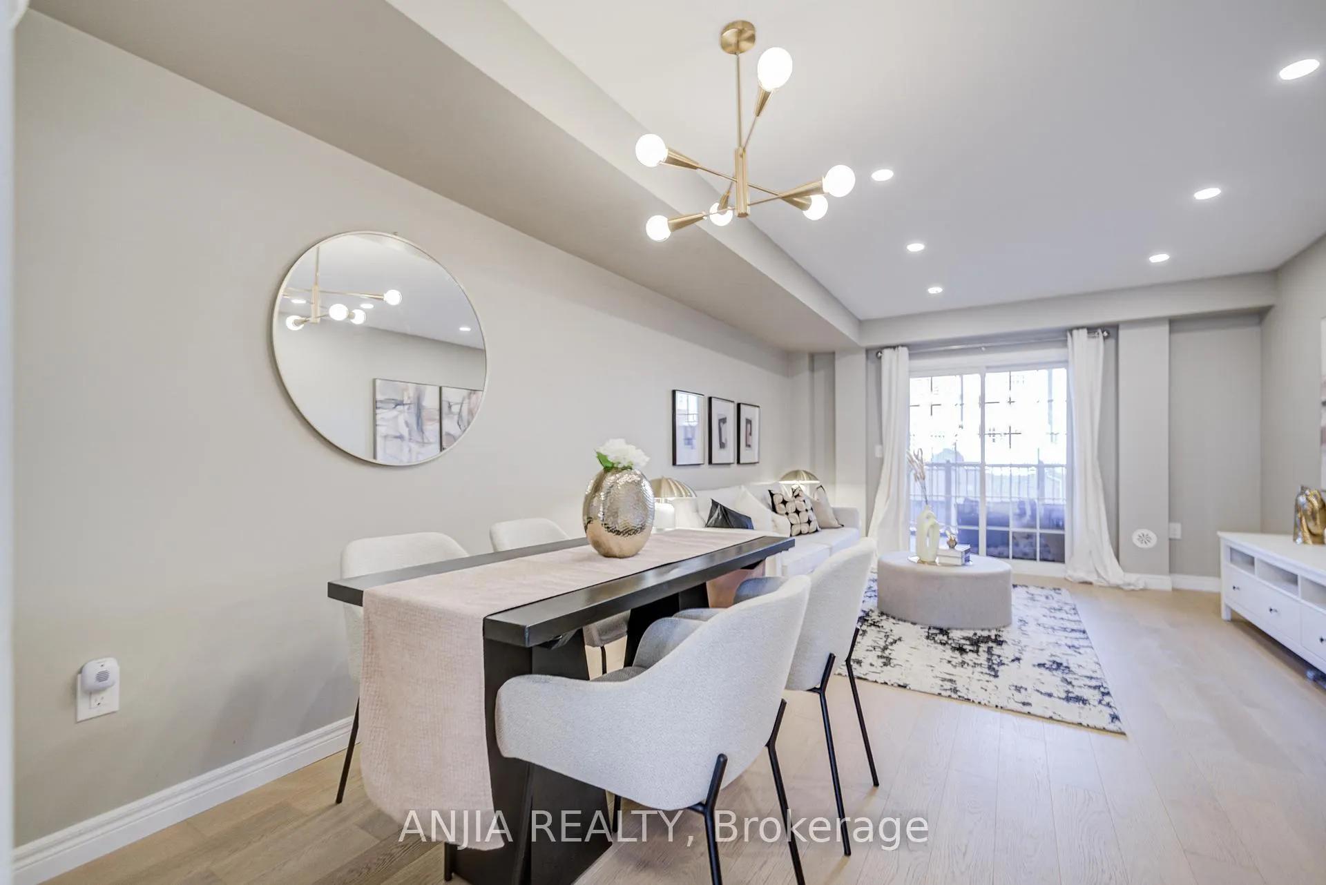 Photo 19 of 5 Valliere Drive, Markham, Berczy — HOMEH