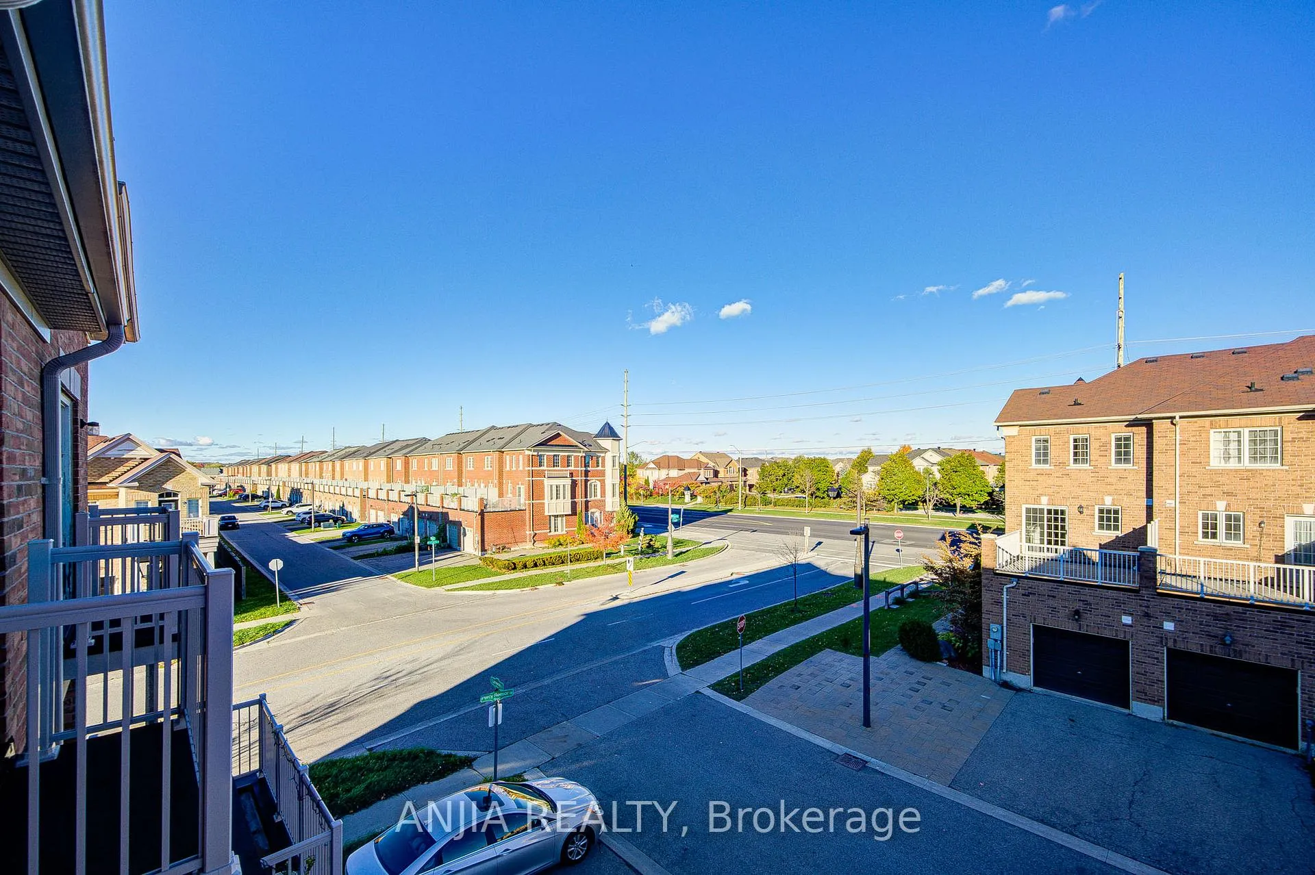 Photo 38 of 5 Valliere Drive, Markham, Berczy — HOMEH