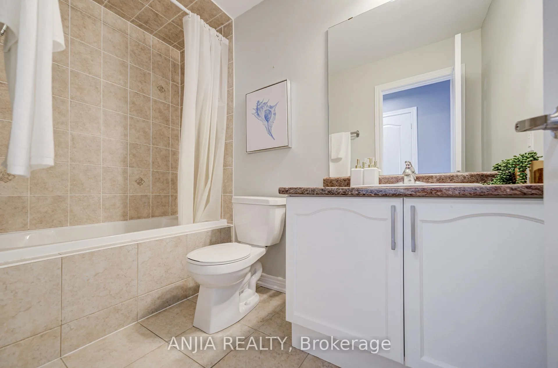Photo 39 of 5 Valliere Drive, Markham, Berczy — HOMEH