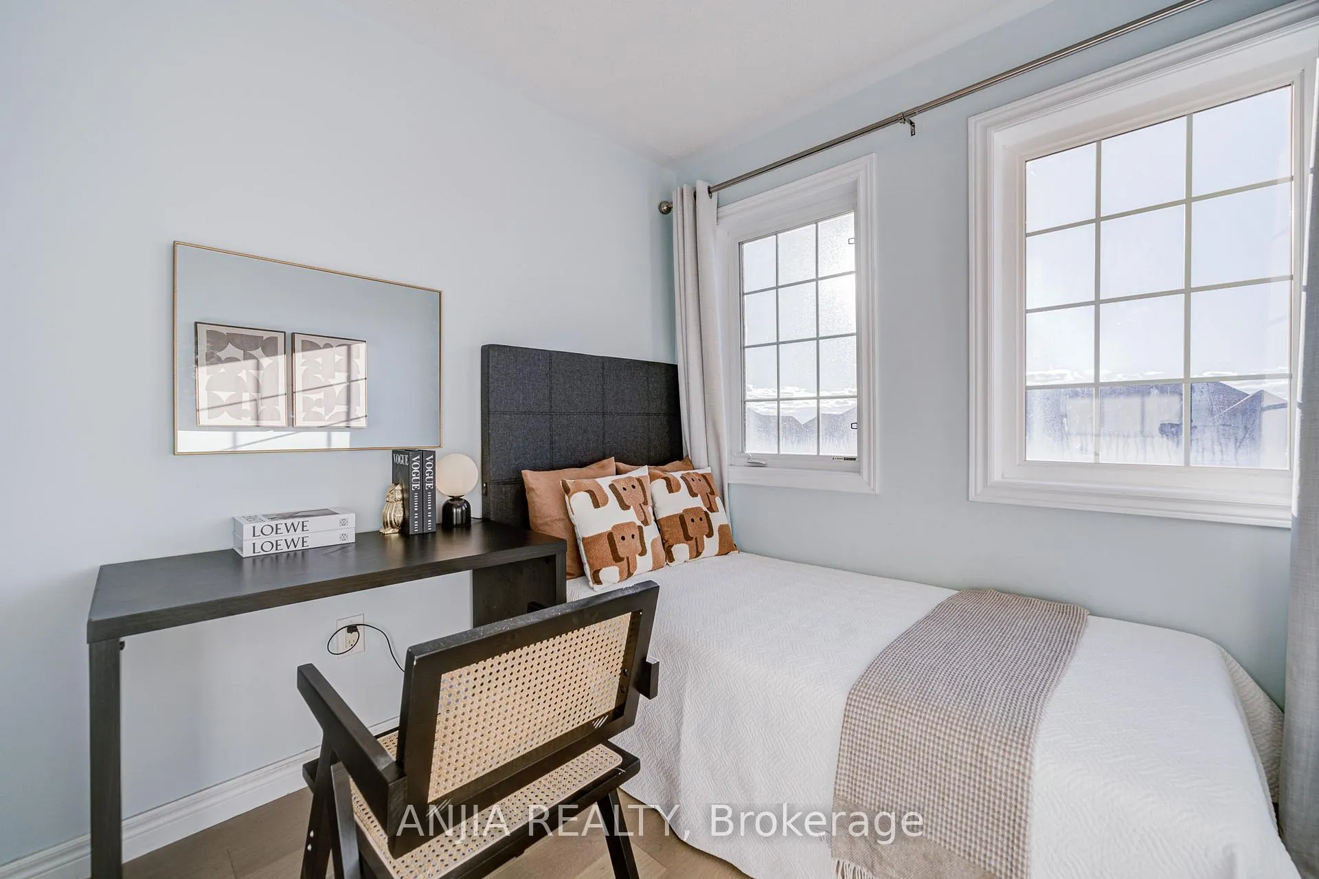 Photo 44 of 5 Valliere Drive, Markham, Berczy — HOMEH