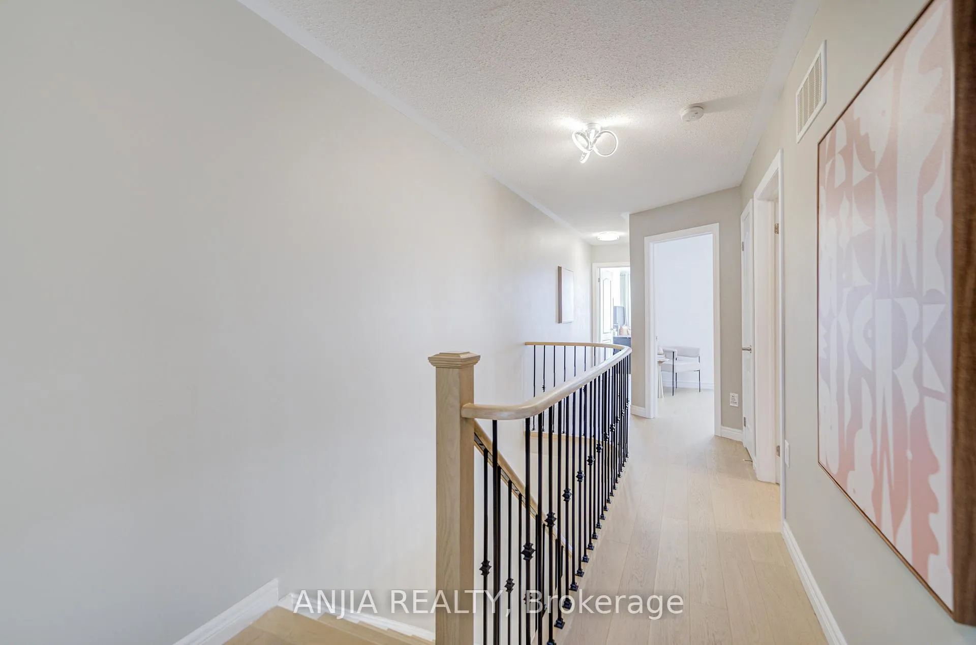 Photo 47 of 5 Valliere Drive, Markham, Berczy — HOMEH