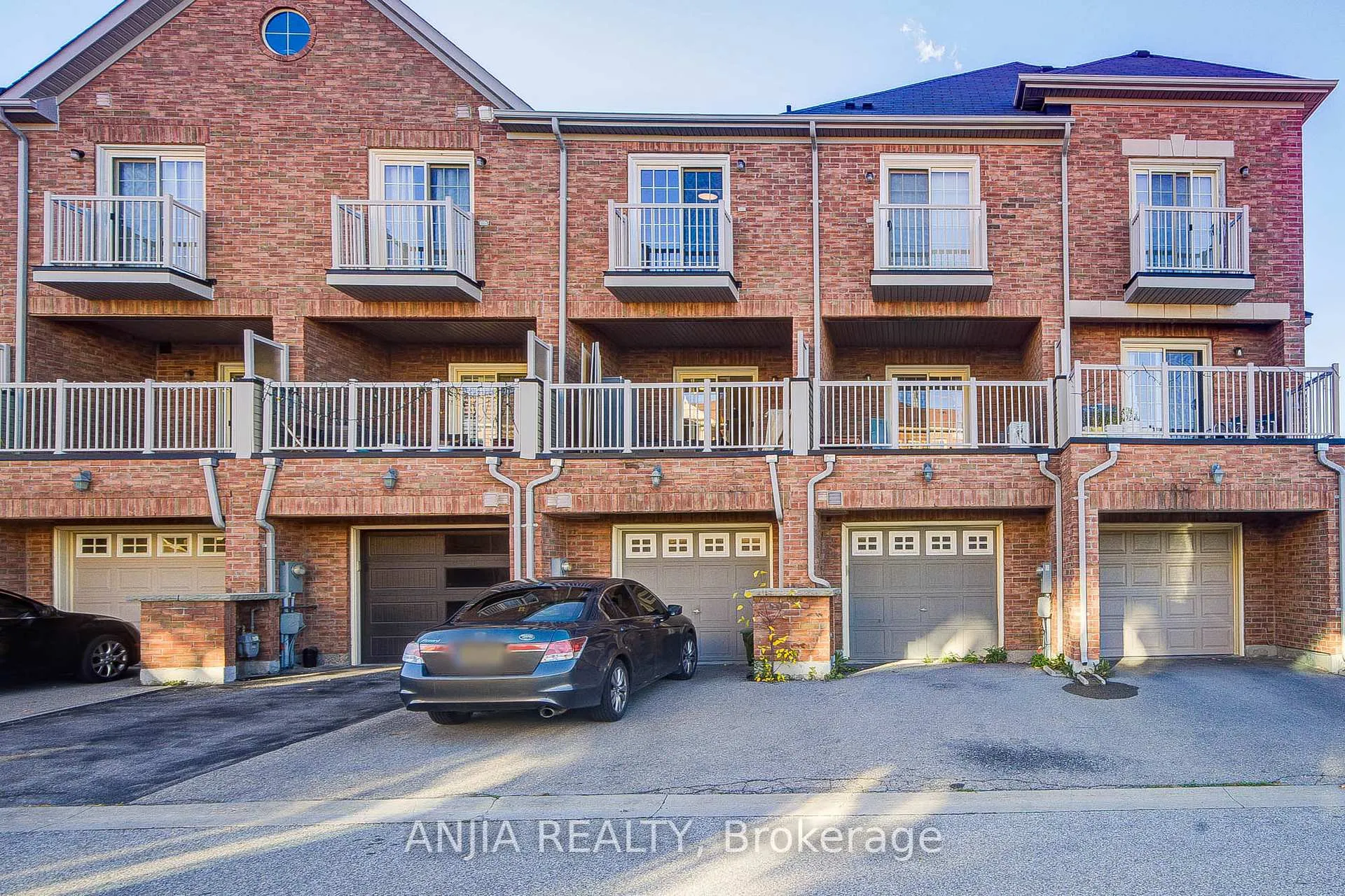 Photo 50 of 5 Valliere Drive, Markham, Berczy — HOMEH