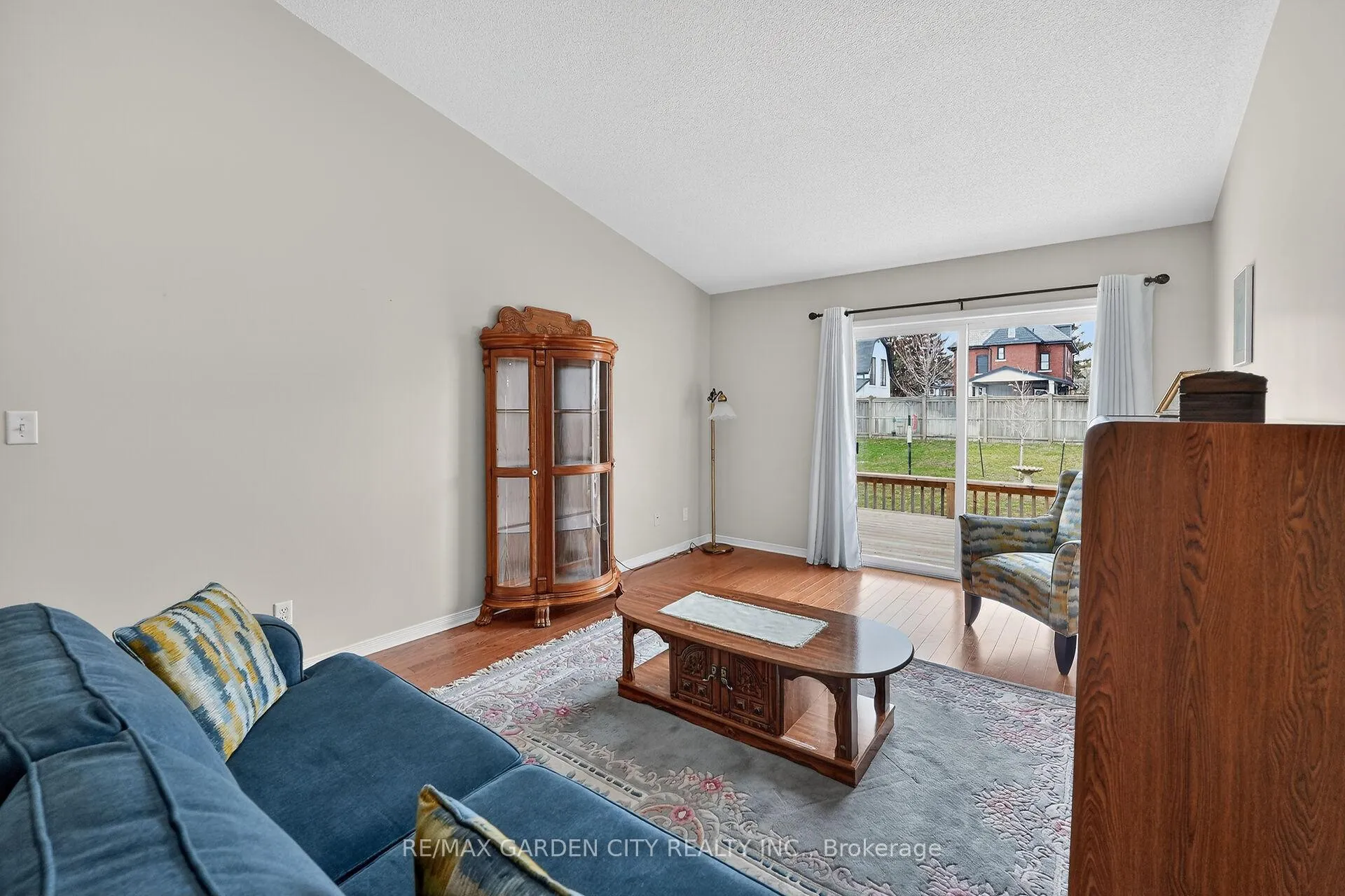 Photo 8 of Unit 27, 303 Central Avenue, Grimsby, Grimsby East — HOMEH