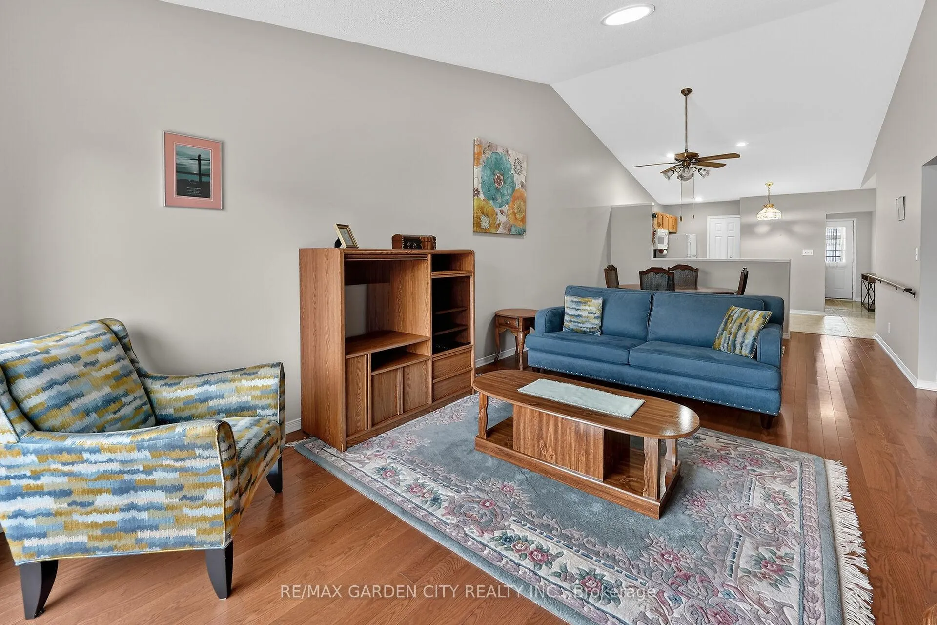 Photo 9 of Unit 27, 303 Central Avenue, Grimsby, Grimsby East — HOMEH