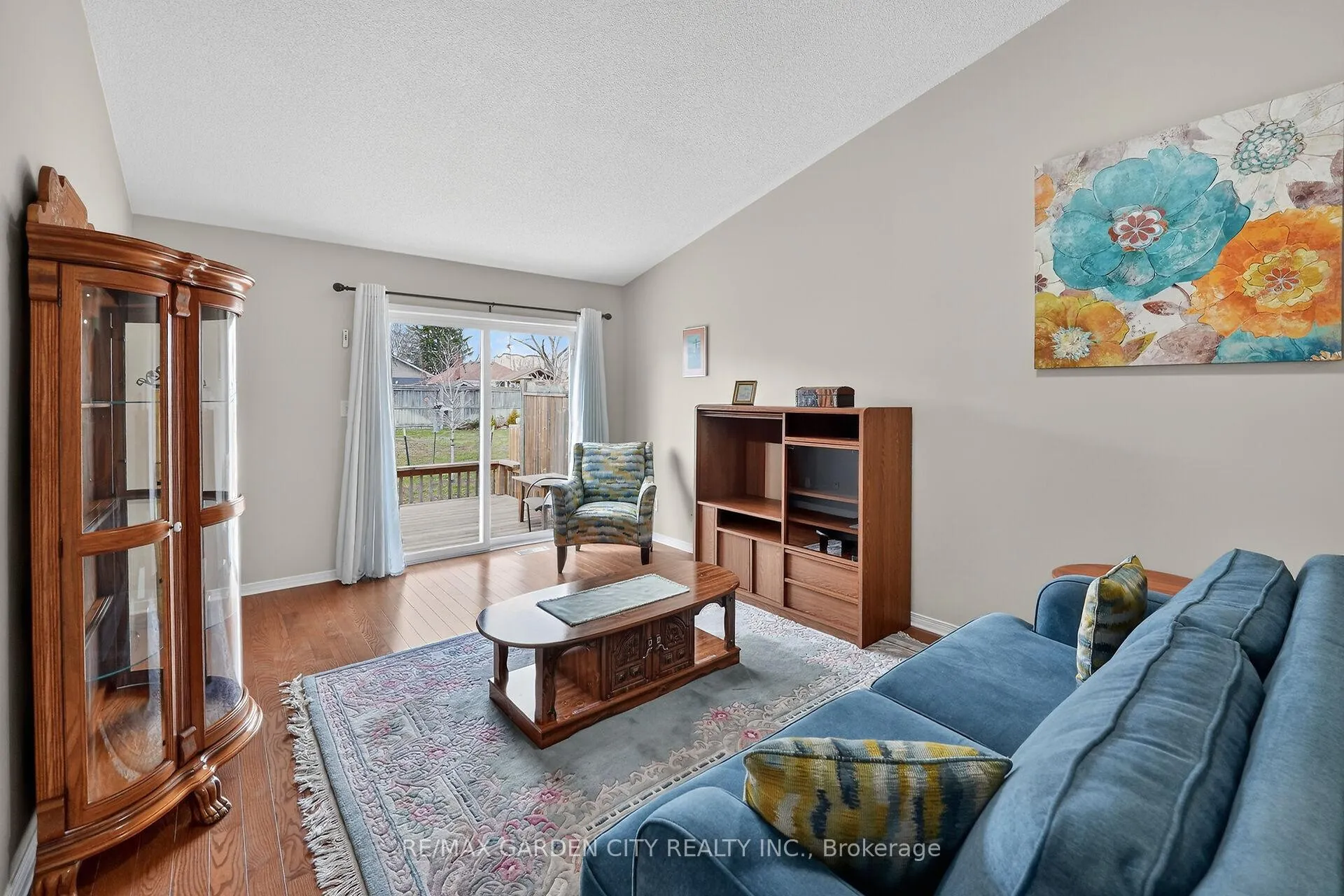 Photo 10 of Unit 27, 303 Central Avenue, Grimsby, Grimsby East — HOMEH