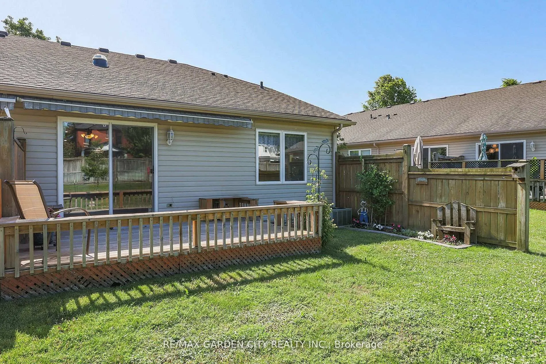Photo 26 of Unit 27, 303 Central Avenue, Grimsby, Grimsby East — HOMEH