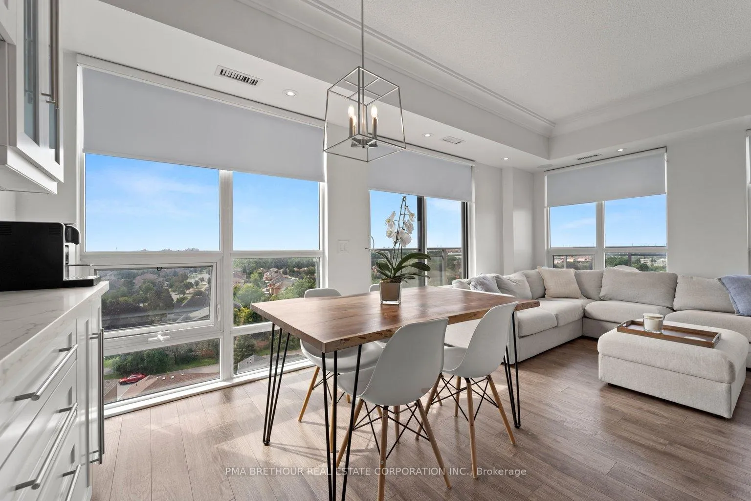 Photo 5 of Unit 902, 7730 Kipling Avenue, Vaughan, Vaughan Grove — HOMEH