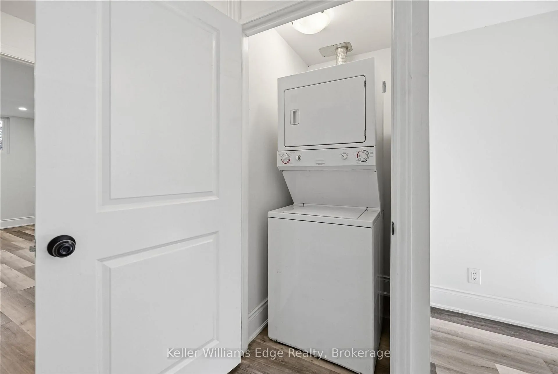 Photo 10 of Unit 4, 220 Caroline Street S, Hamilton, Durand — HOMEH
