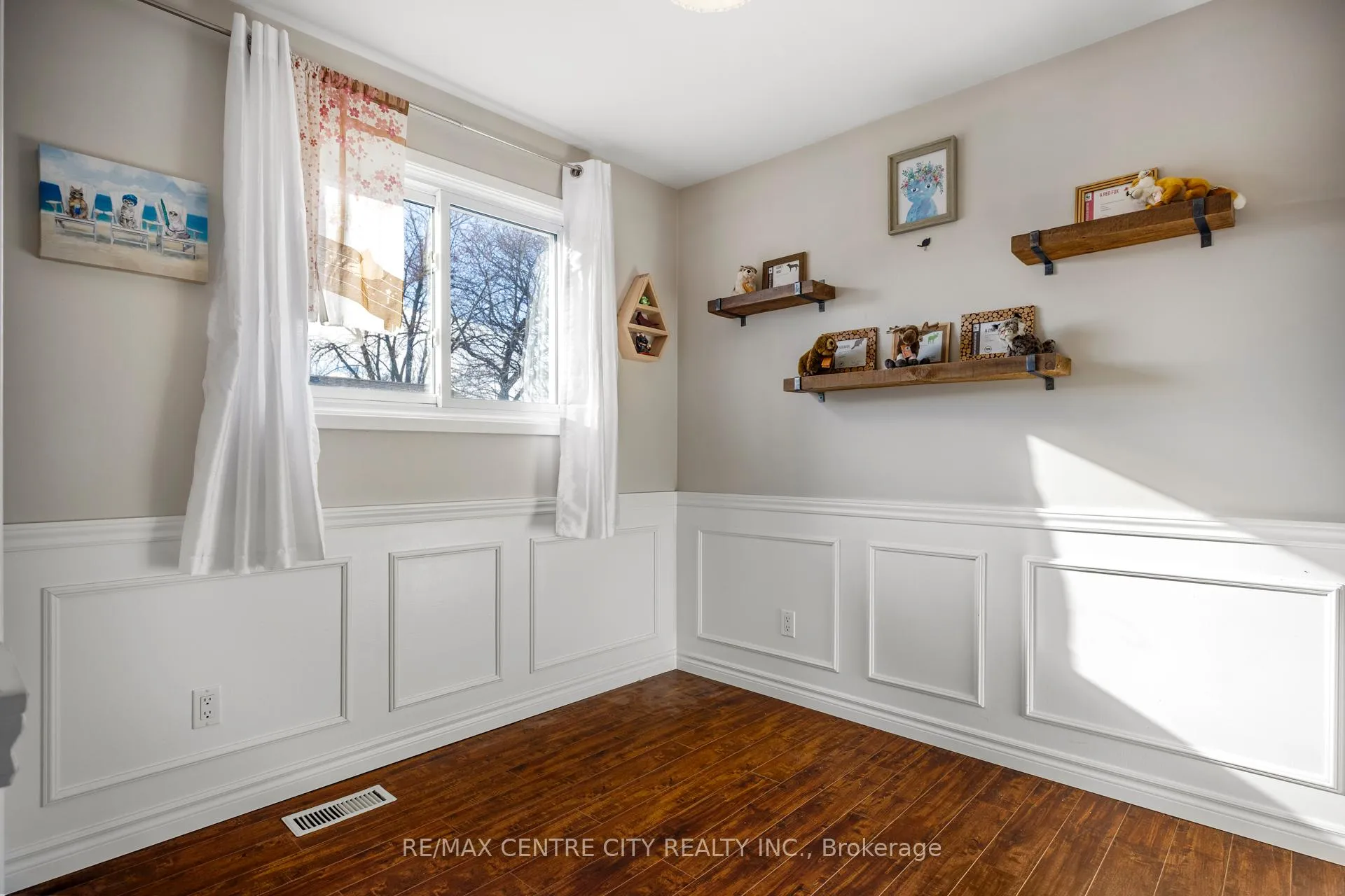 Photo 22 of 18 Highview Drive, St. Thomas — HOMEH