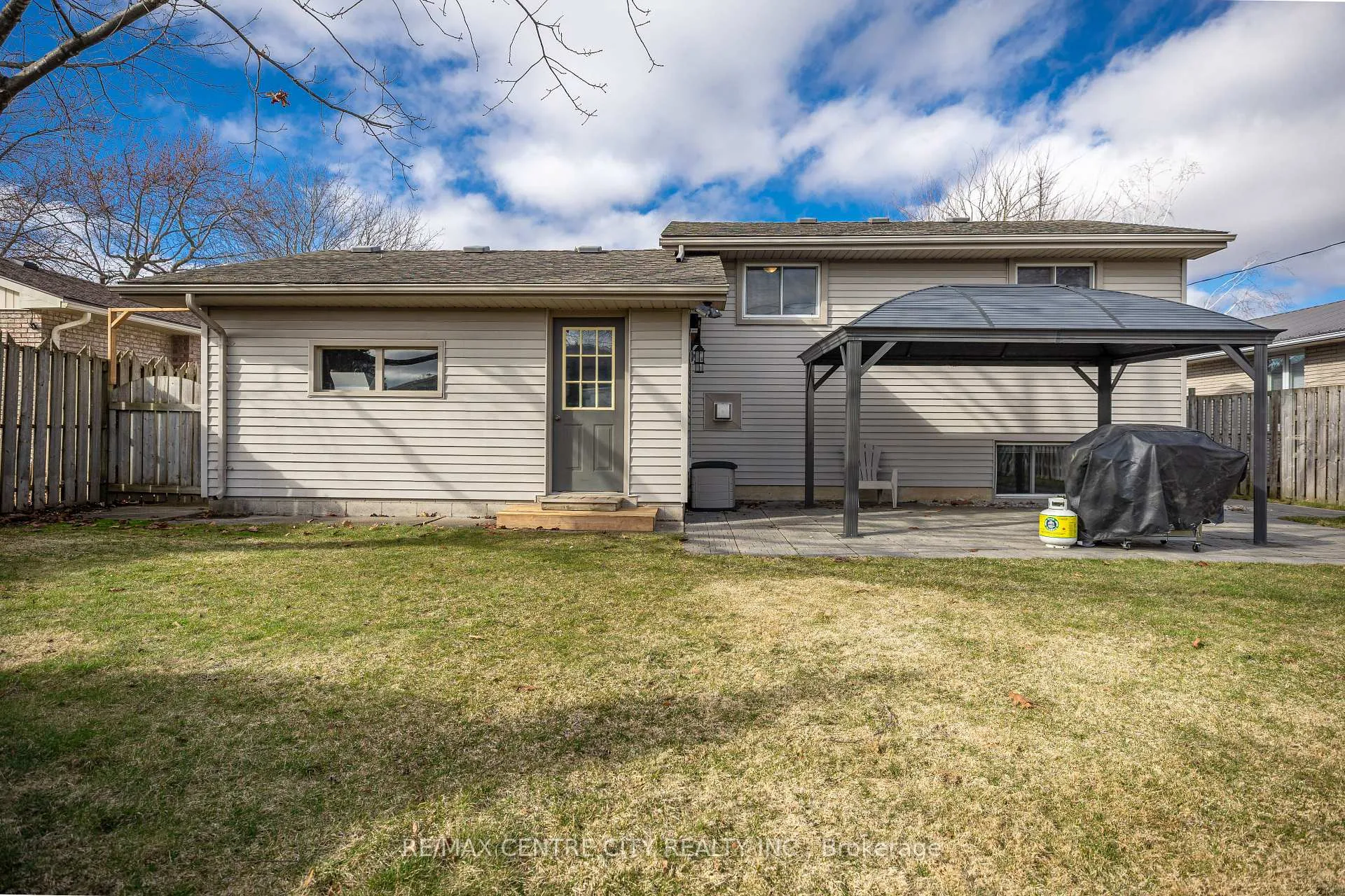 Photo 29 of 18 Highview Drive, St. Thomas — HOMEH