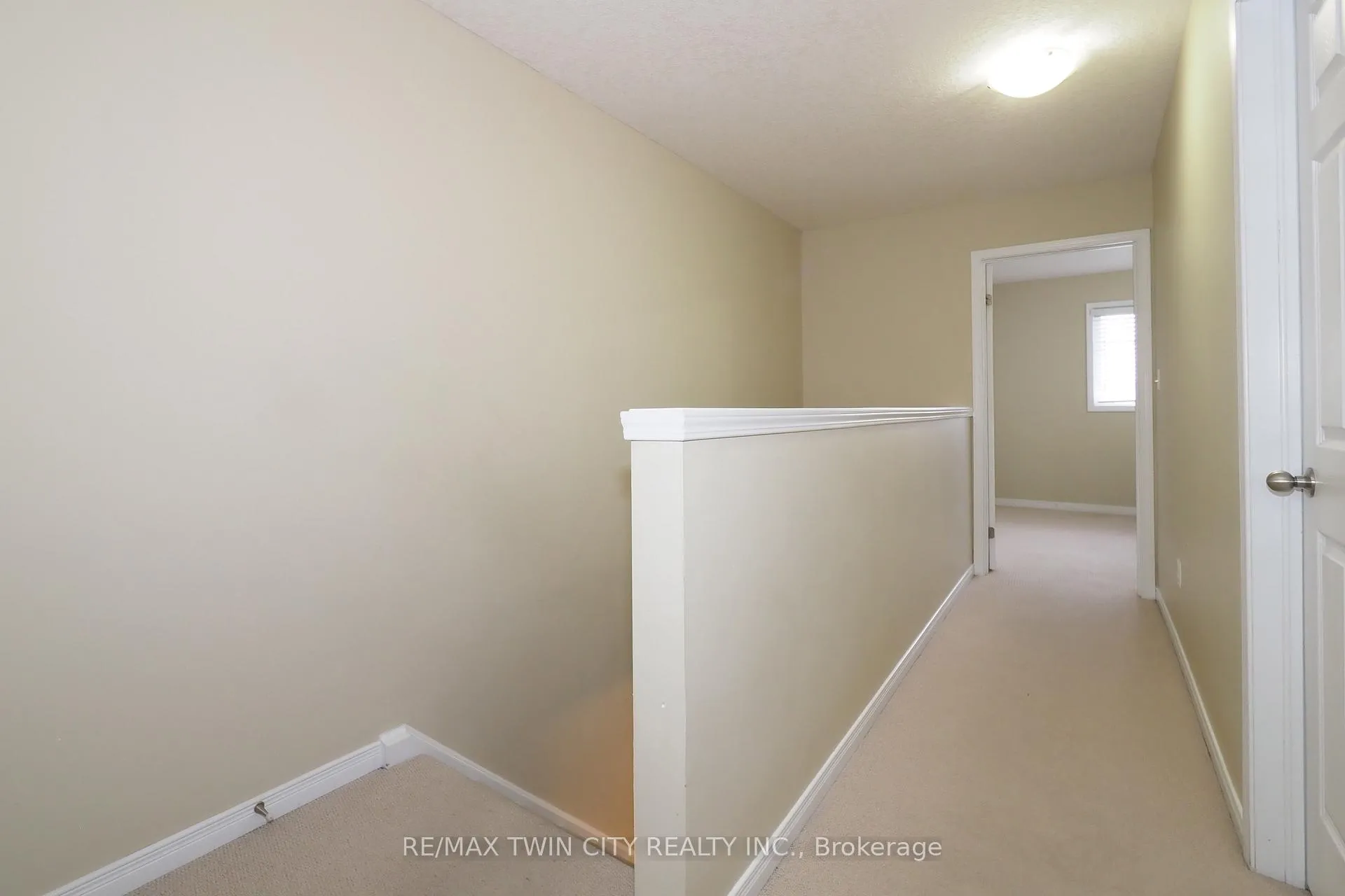 Photo 17 of Unit B12, 240 Westmeadow Drive, Kitchener — HOMEH
