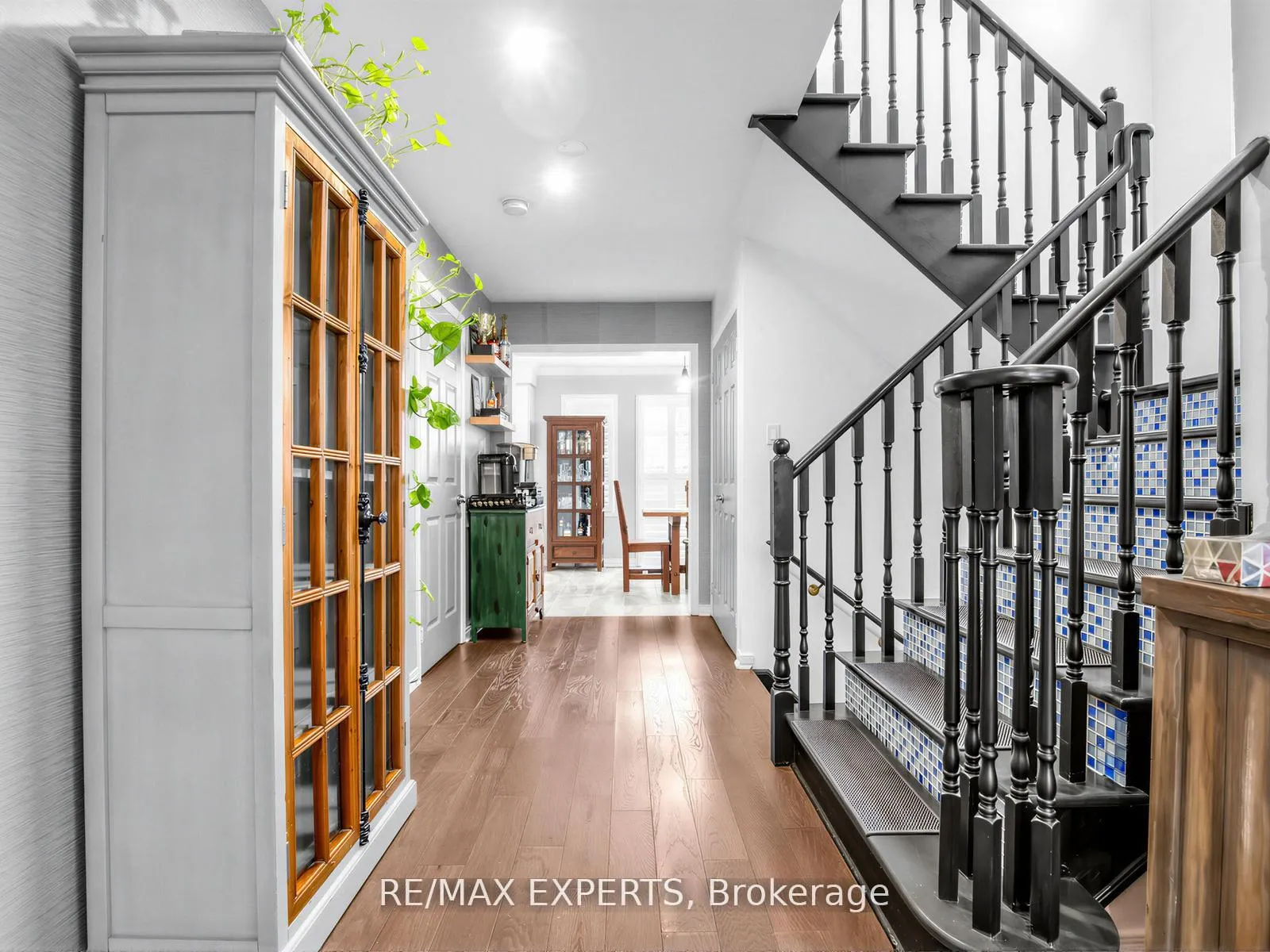 Photo 9 of 35 Arundel Drive, Vaughan, Vellore Village — HOMEH