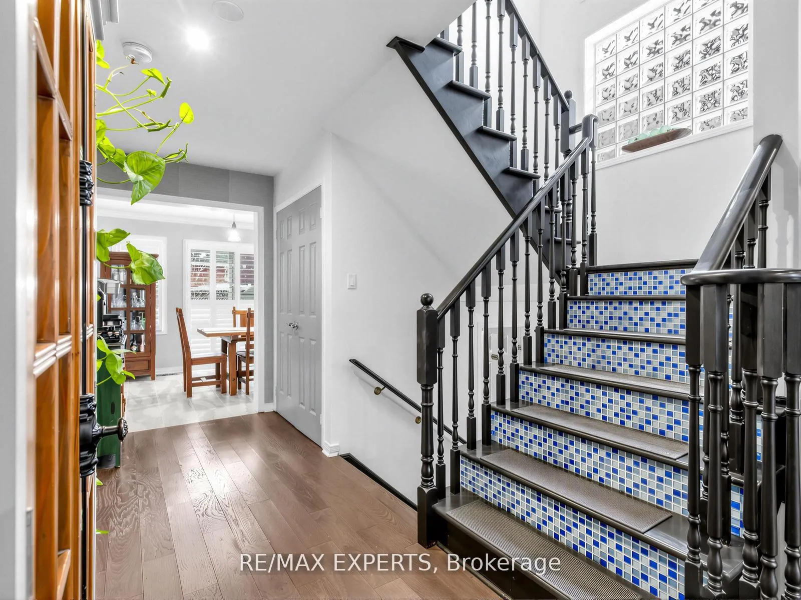 Photo 10 of 35 Arundel Drive, Vaughan, Vellore Village — HOMEH