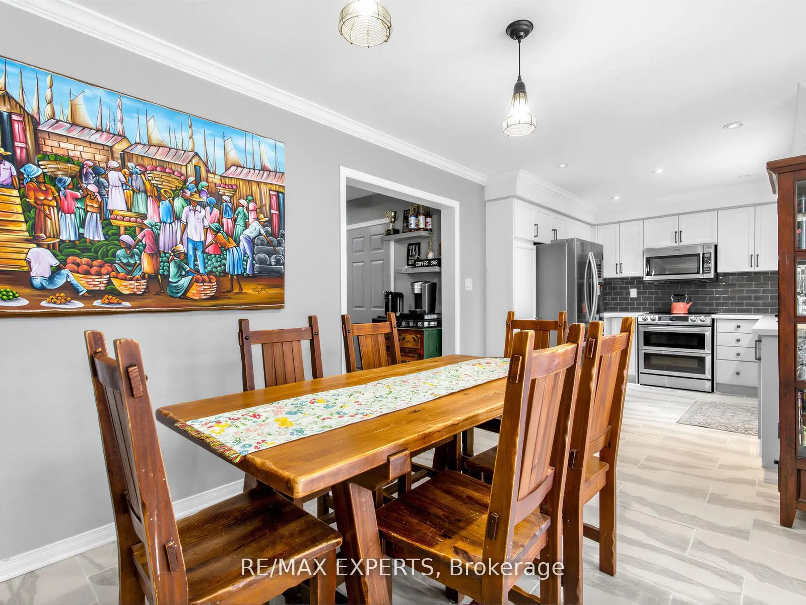 Photo 15 of 35 Arundel Drive, Vaughan, Vellore Village — HOMEH