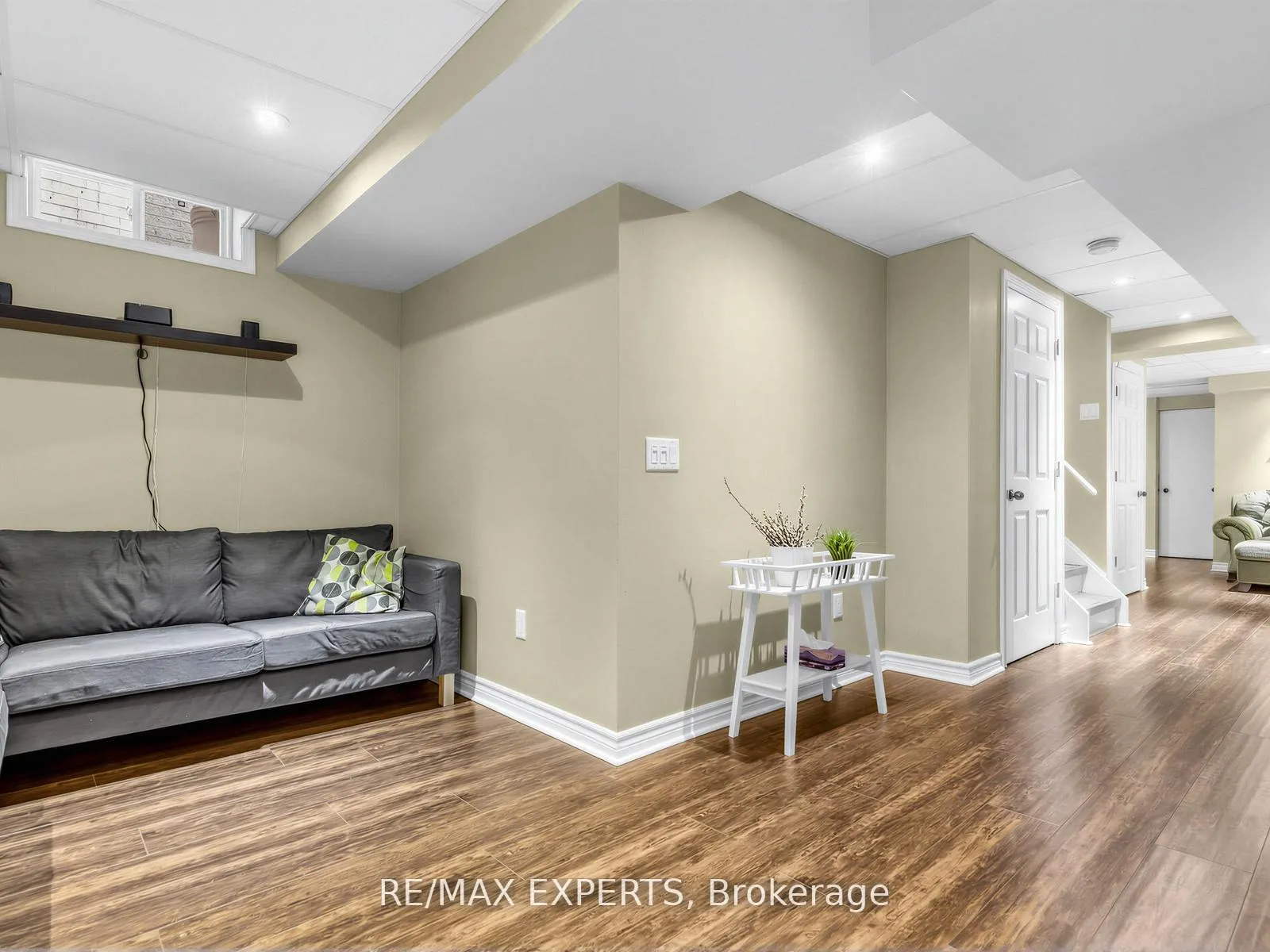 Photo 30 of 35 Arundel Drive, Vaughan, Vellore Village — HOMEH
