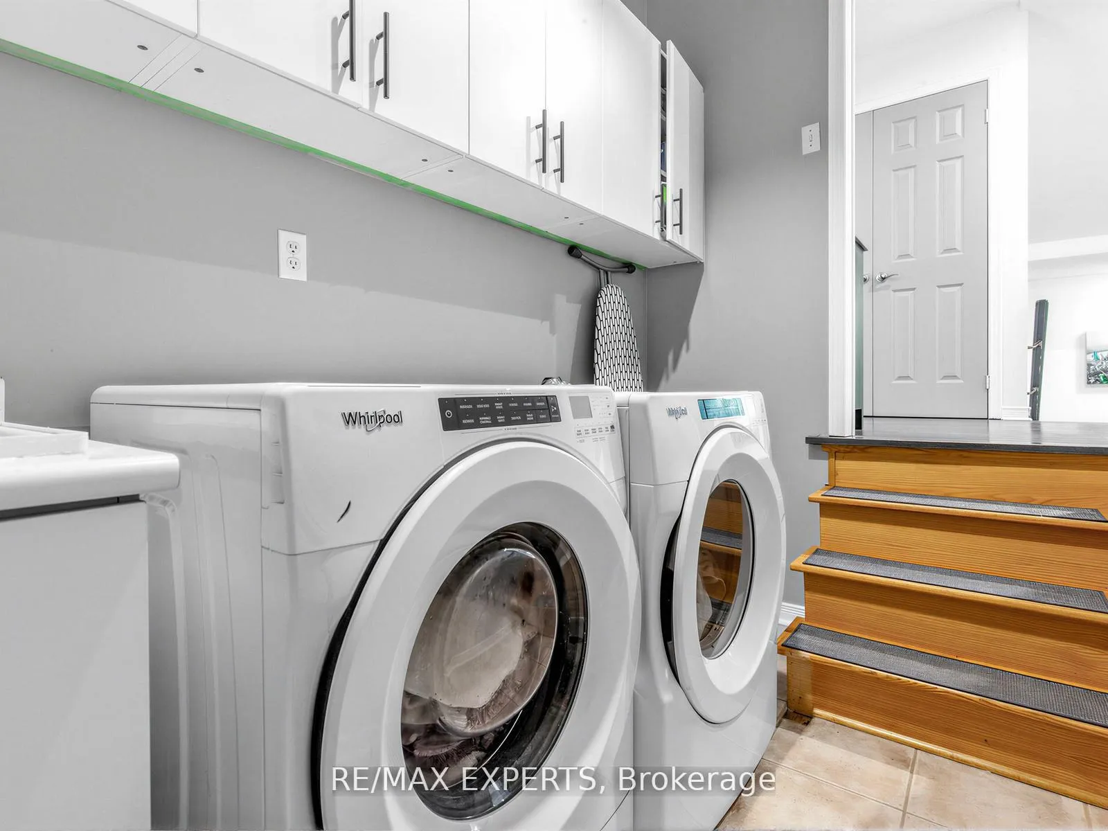 Photo 32 of 35 Arundel Drive, Vaughan, Vellore Village — HOMEH