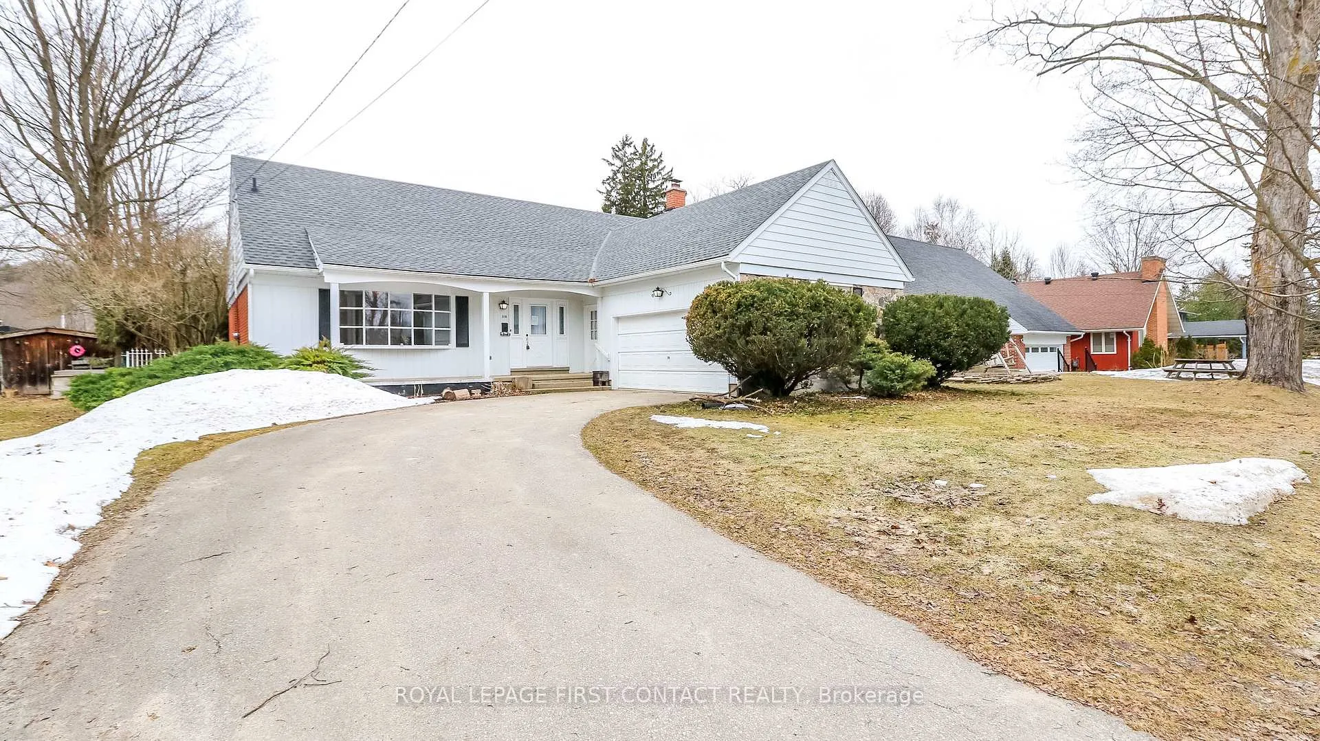 Front of 518 4th Avenue W